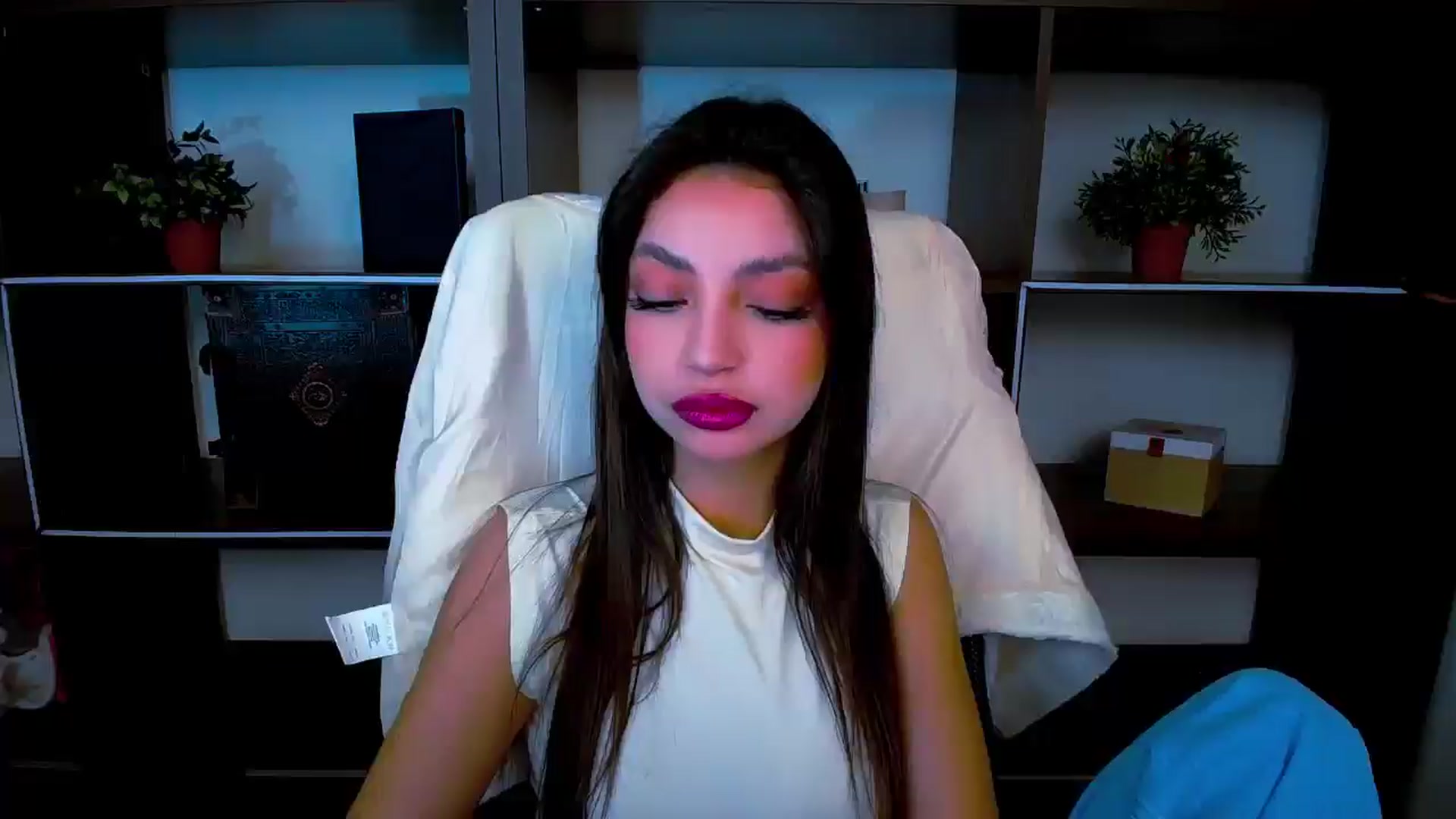 Gallery image thumbnail from Lexi_Jos's myfreecams stream on, 05/10/2025, 13:29 image 4 of 20