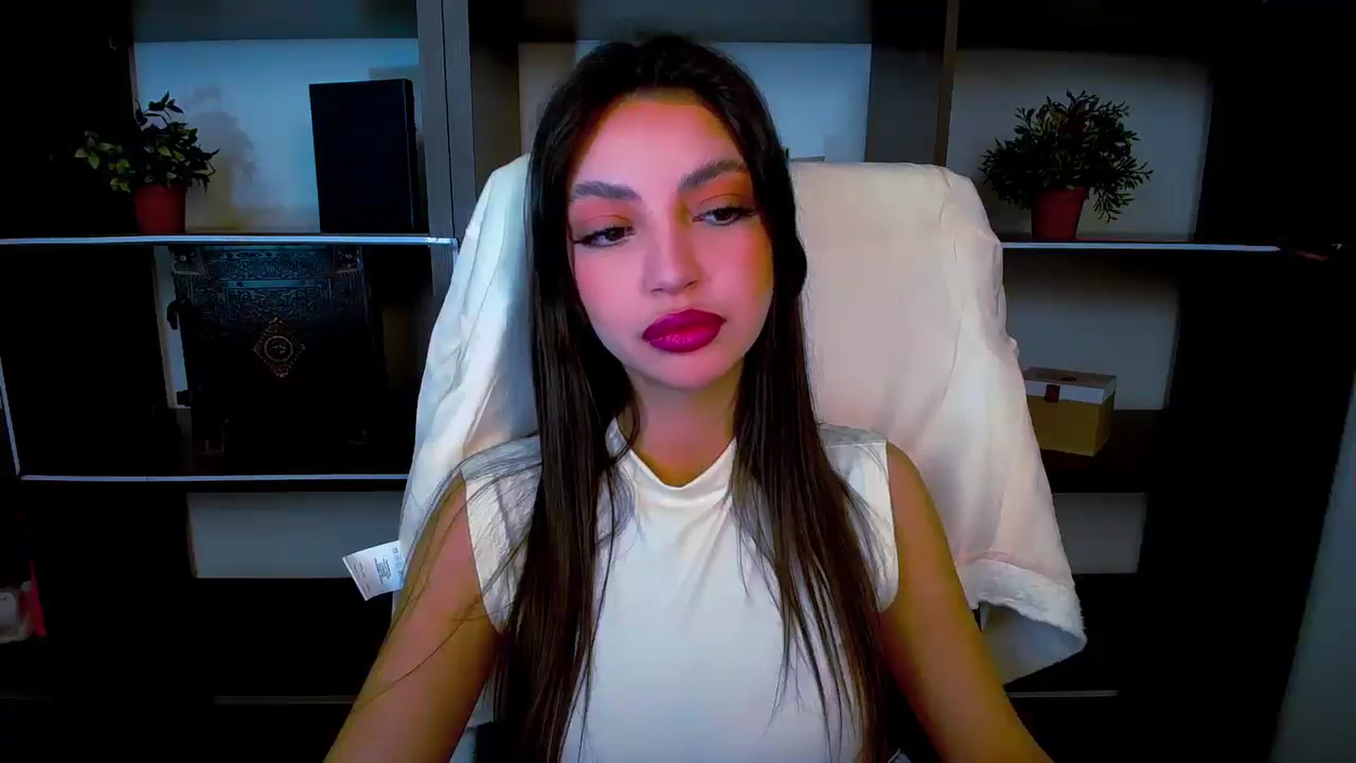 Gallery image thumbnail from Lexi_Jos's myfreecams stream on, 05/10/2025, 15:08 image 16 of 20