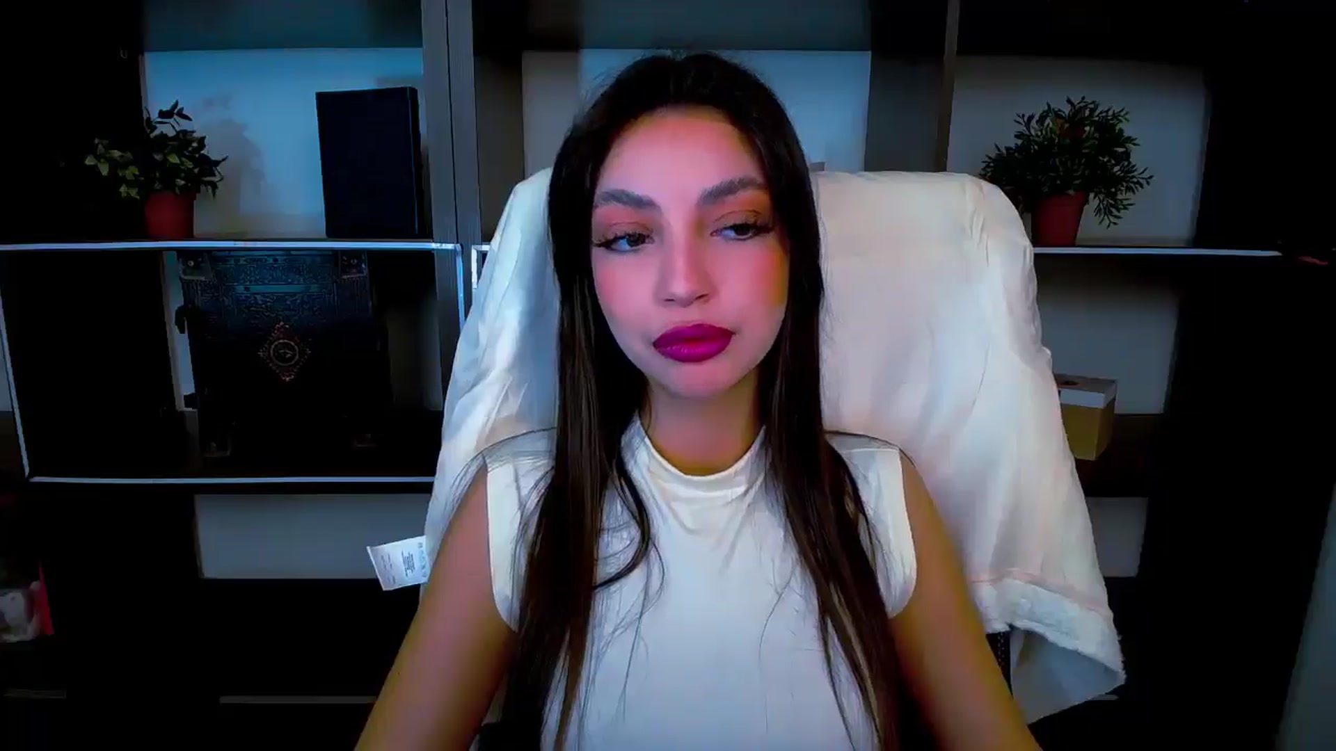 Gallery image thumbnail from Lexi_Jos's myfreecams stream on, 05/10/2025, 15:08 image 4 of 20