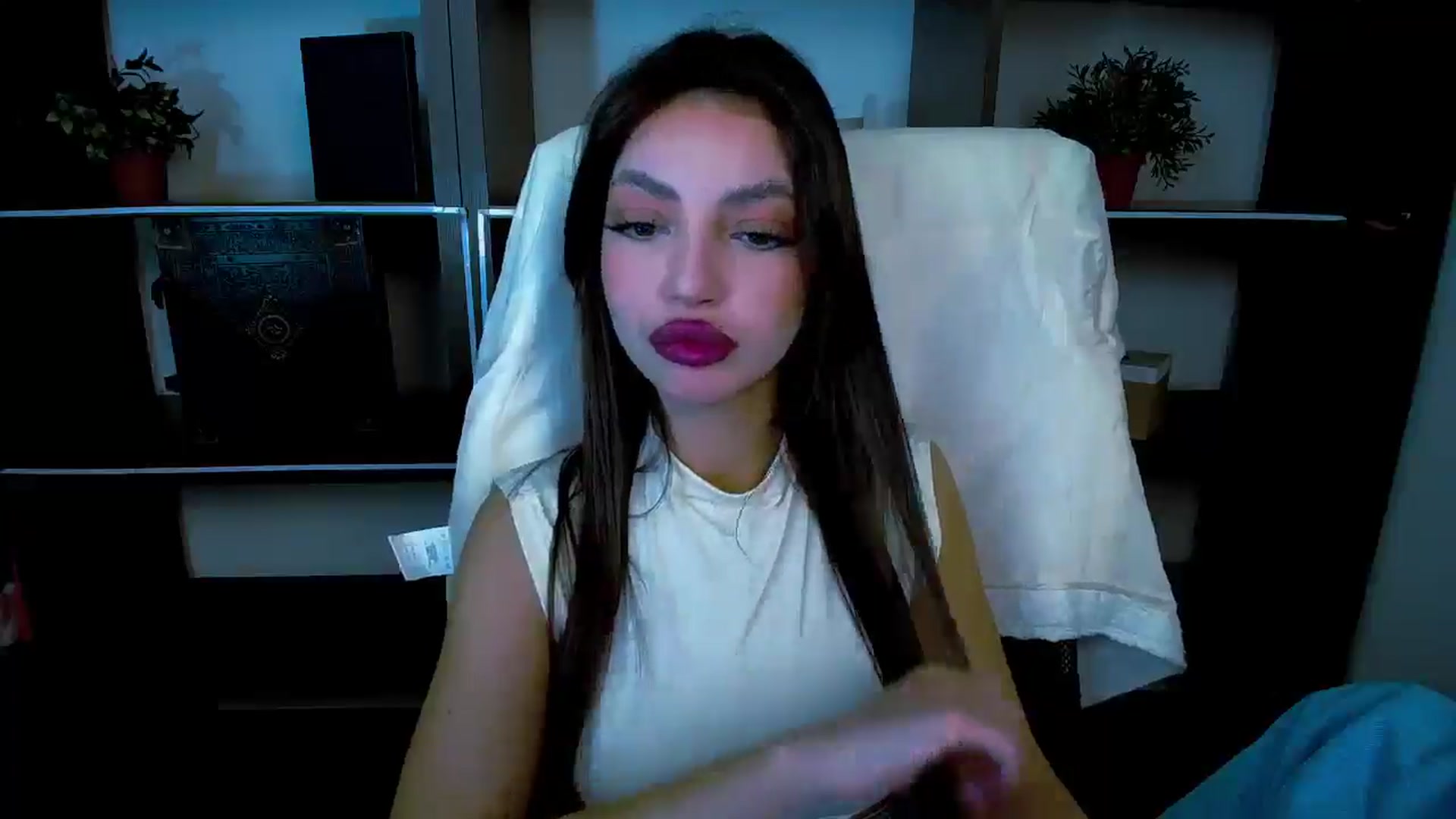 Gallery image thumbnail from Lexi_Jos's myfreecams stream on, 05/10/2025, 16:42 image 14 of 20