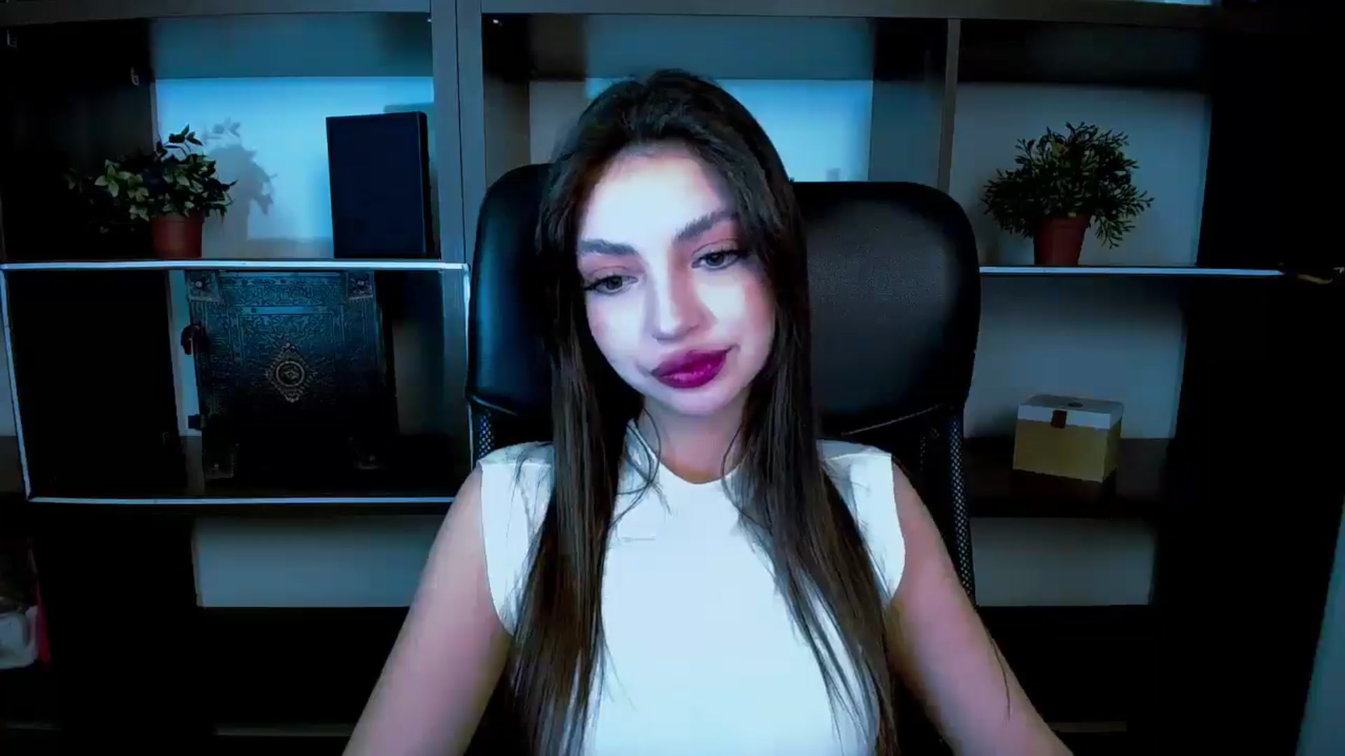 Gallery image thumbnail from Lexi_Jos's myfreecams stream on, 05/10/2025, 18:18 image 6 of 20