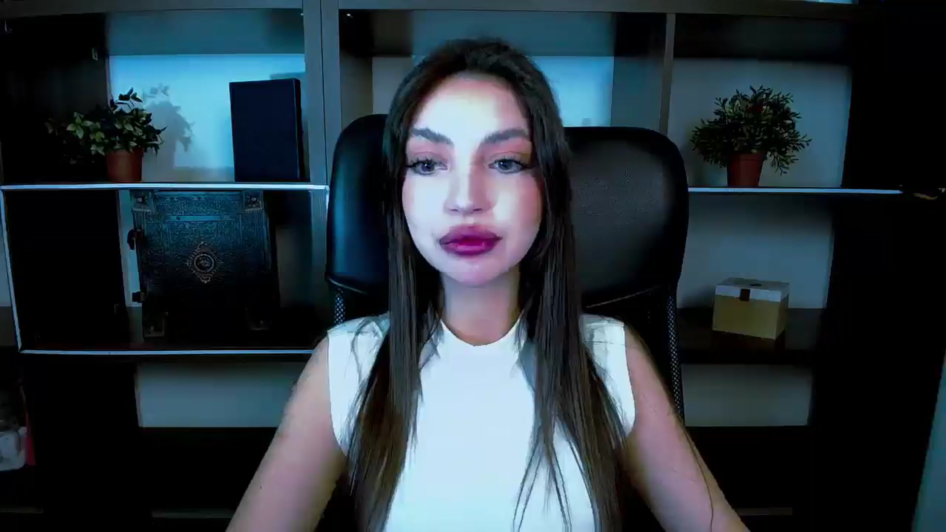 Gallery image thumbnail from Lexi_Jos's myfreecams stream on, 05/10/2025, 18:18 image 4 of 20
