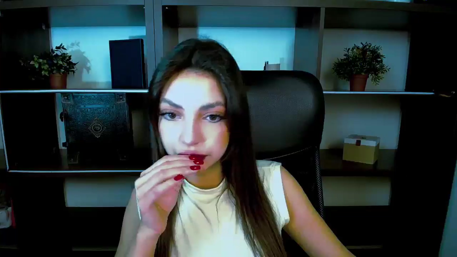 Gallery image thumbnail from Lexi_Jos's myfreecams stream on, 05/10/2025, 19:16 image 9 of 20