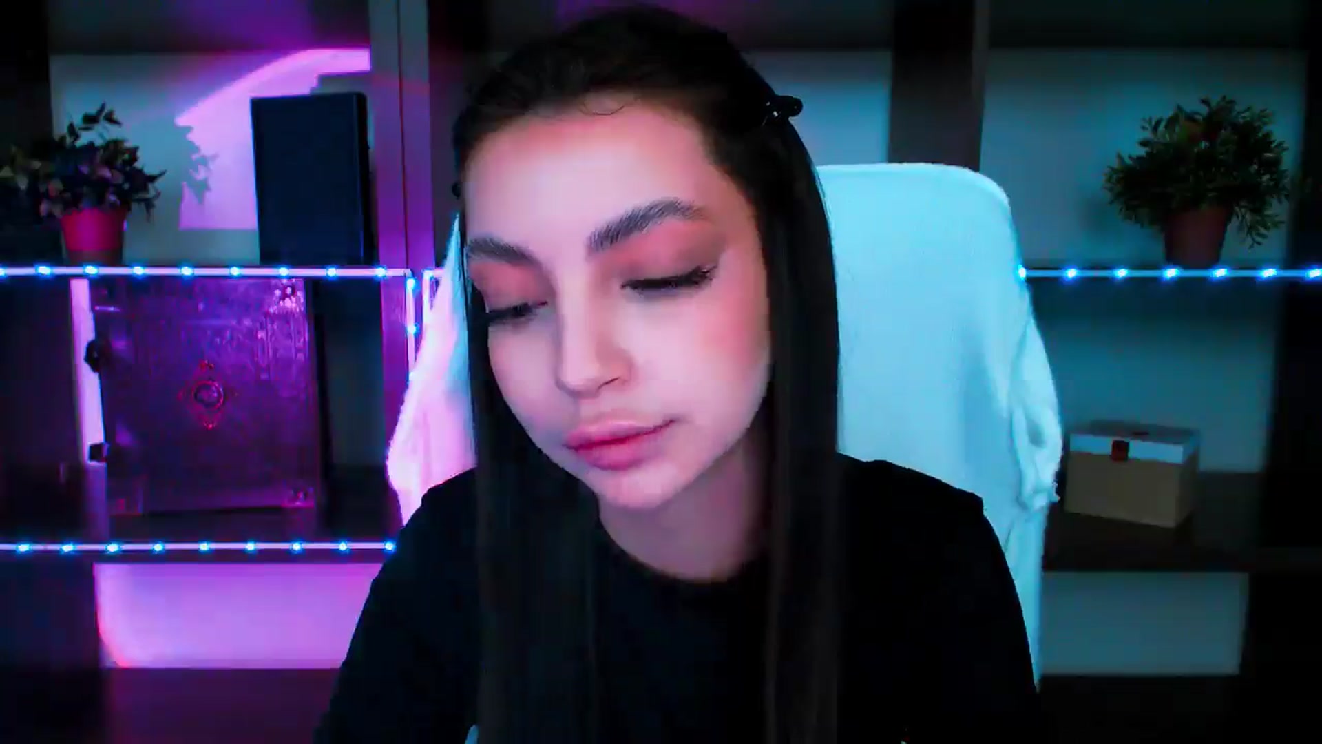 Gallery image thumbnail from Lexi_Jos's myfreecams stream on, 05/12/2025, 13:50 image 19 of 20