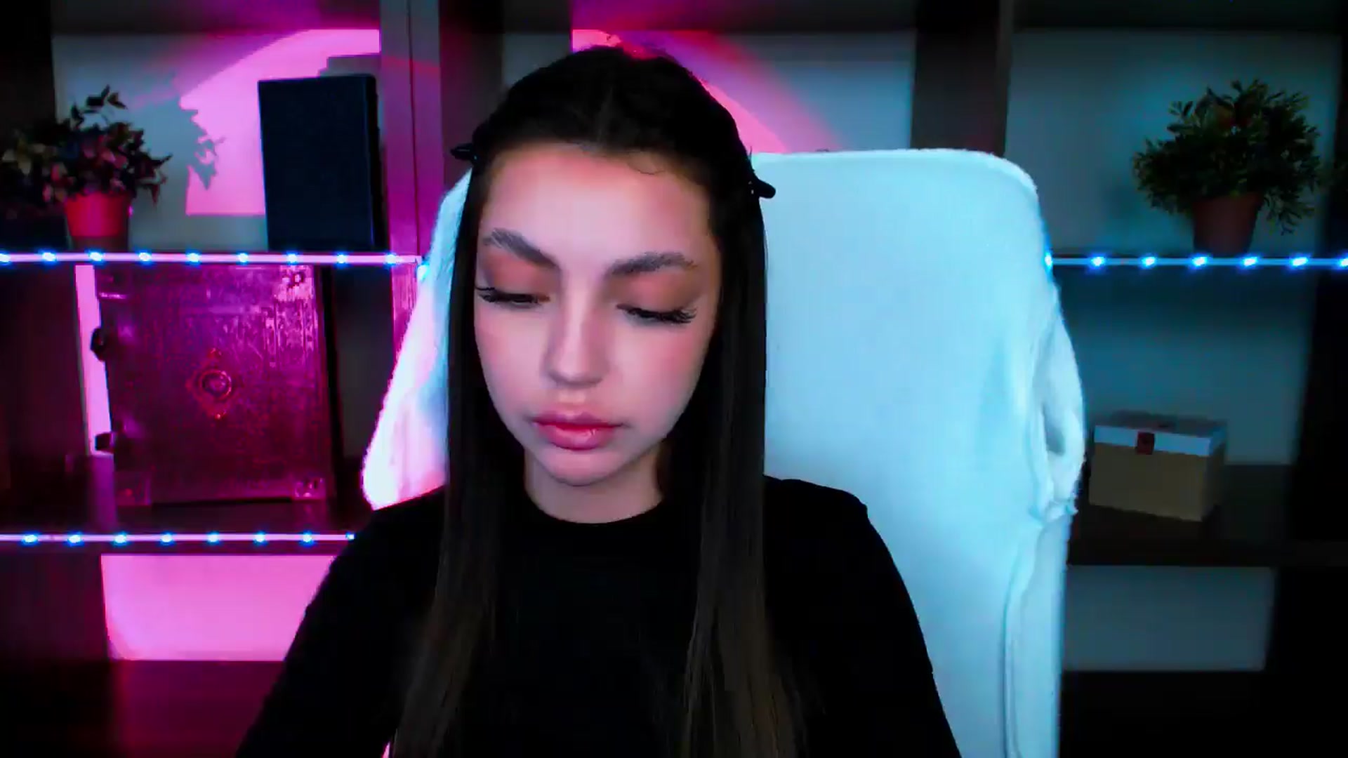 Gallery image thumbnail from Lexi_Jos's myfreecams stream on, 05/12/2025, 16:26 image 6 of 20
