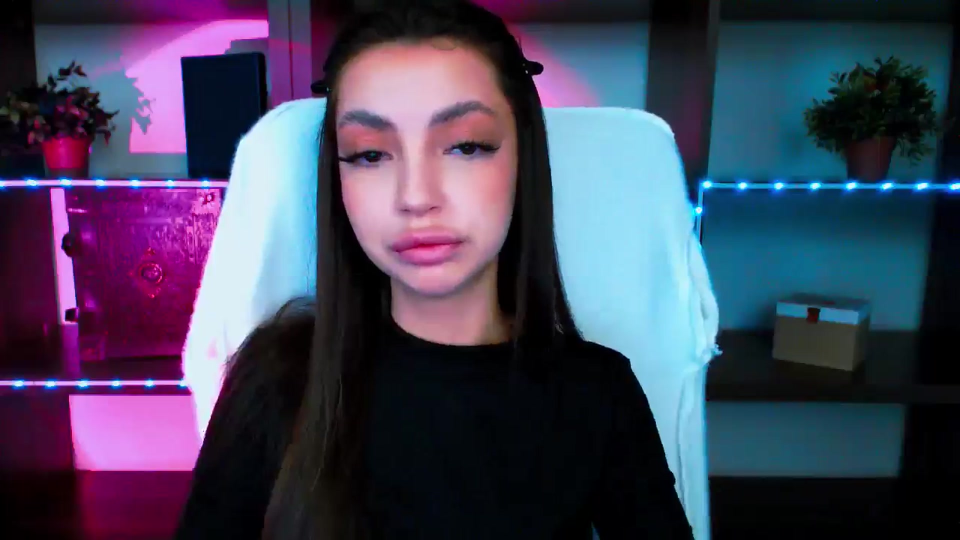 Gallery image thumbnail from Lexi_Jos's myfreecams stream on, 05/12/2025, 16:26 image 13 of 20