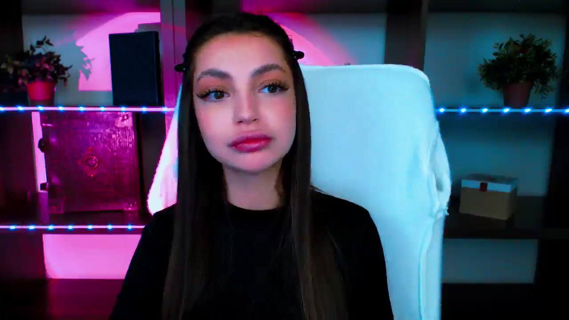 Gallery image thumbnail from Lexi_Jos's myfreecams stream on, 05/12/2025, 16:26 image 5 of 20