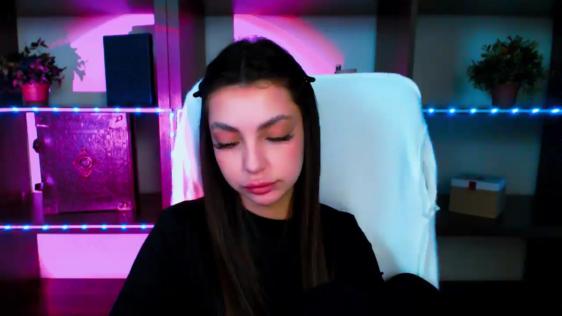 Gallery image thumbnail from Lexi_Jos's myfreecams stream on, 05/12/2025, 18:48 image 16 of 20