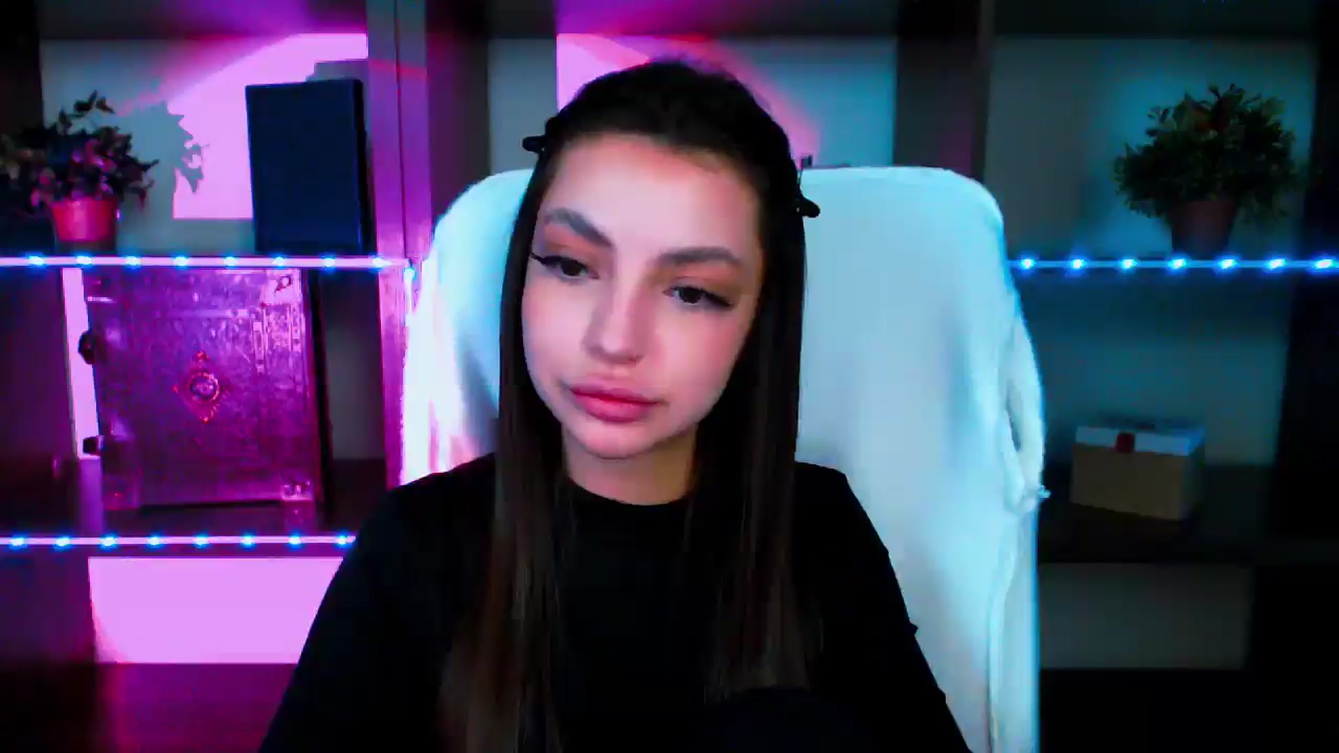 Gallery image thumbnail from Lexi_Jos's myfreecams stream on, 05/12/2025, 18:48 image 13 of 20
