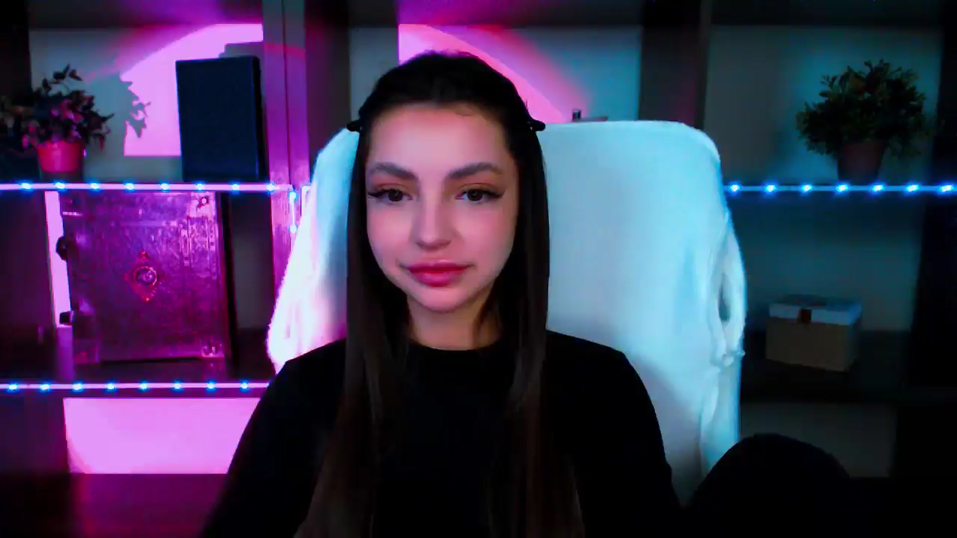 Gallery image thumbnail from Lexi_Jos's myfreecams stream on, 05/12/2025, 18:48 image 1 of 20