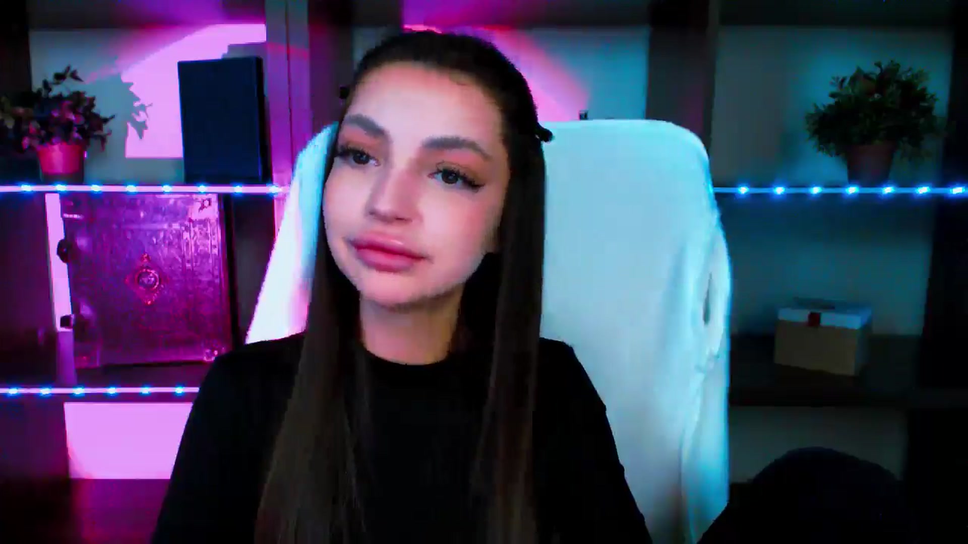 Gallery image thumbnail from Lexi_Jos's myfreecams stream on, 05/12/2025, 18:48 image 5 of 20