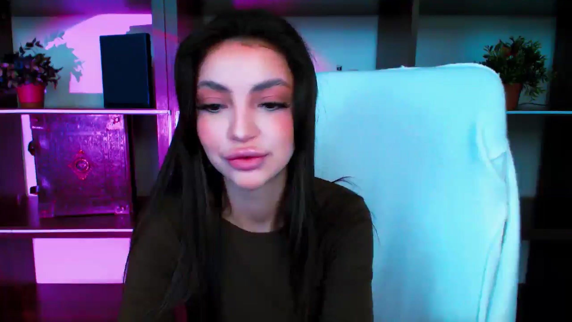 Gallery image thumbnail from Lexi_Jos's myfreecams stream on, 05/13/2025, 13:30 image 4 of 20