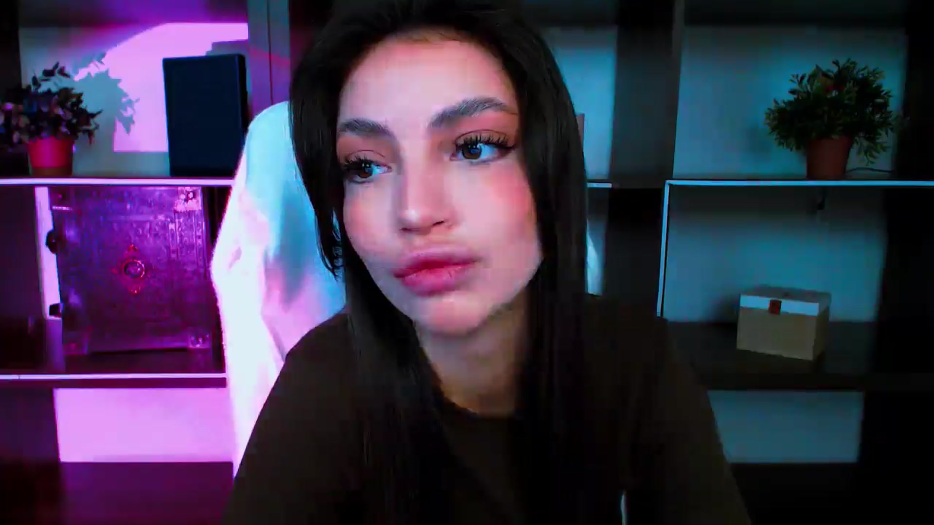 Gallery image thumbnail from Lexi_Jos's myfreecams stream on, 05/13/2025, 13:30 image 10 of 20