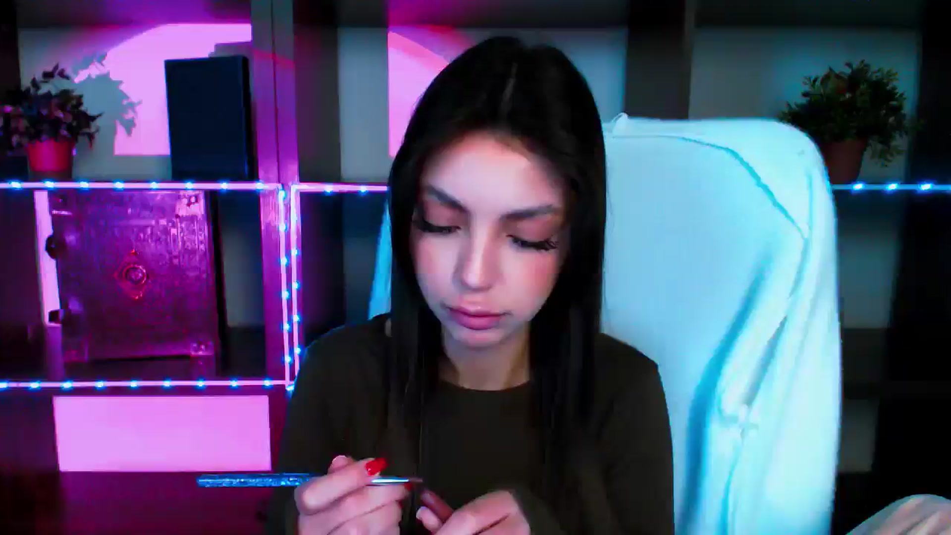Gallery image thumbnail from Lexi_Jos's myfreecams stream on, 05/13/2025, 15:57 image 17 of 20