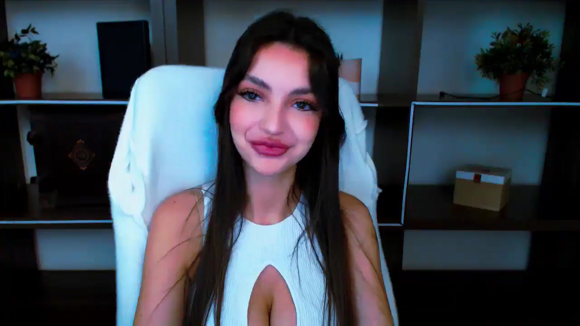 Gallery image thumbnail from Lexi_Jos's myfreecams stream on, 05/14/2025, 13:05 image 2 of 20