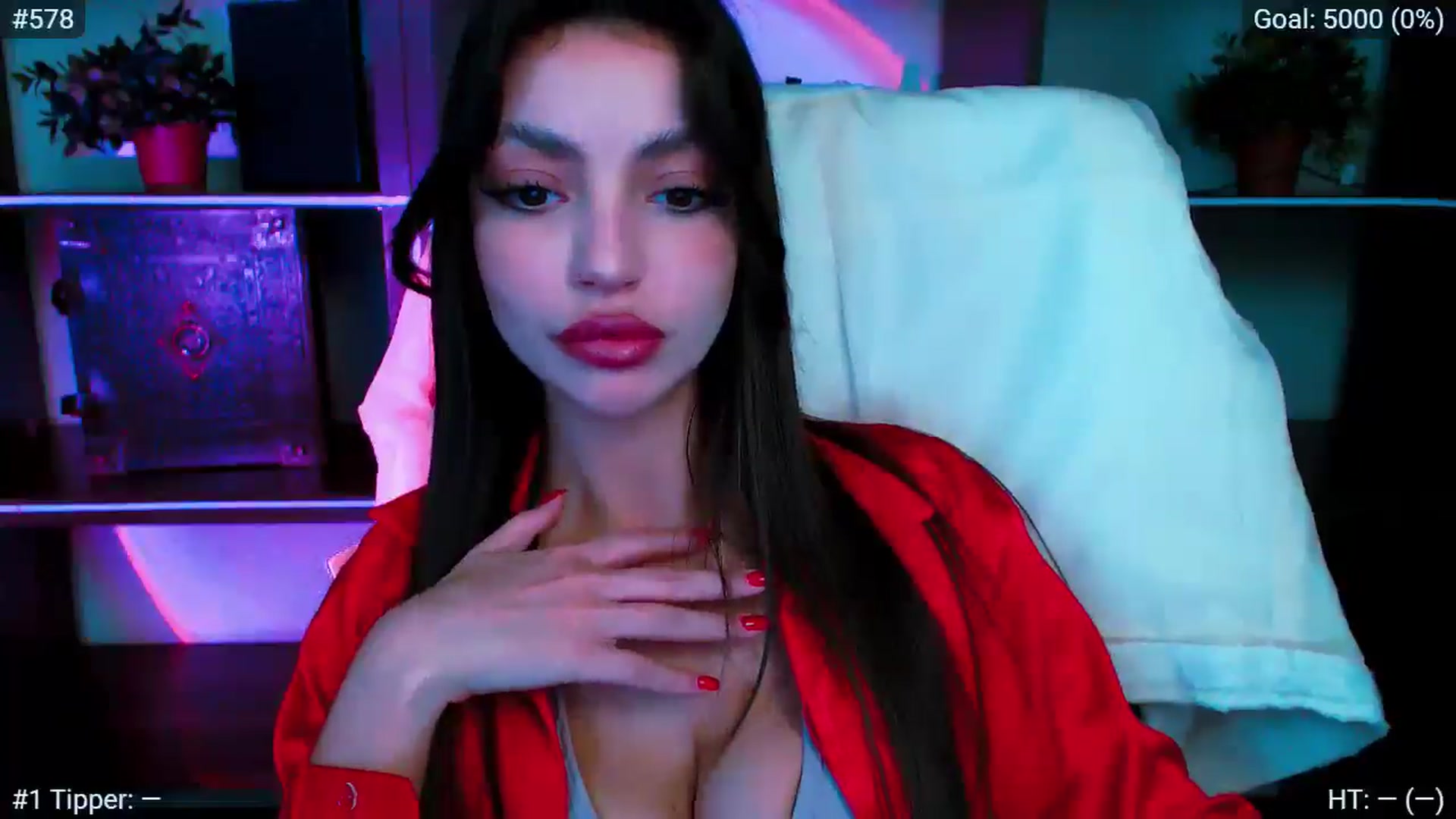 Gallery image thumbnail from Lexi_Jos's myfreecams stream on, 05/15/2025, 15:28 image 12 of 20