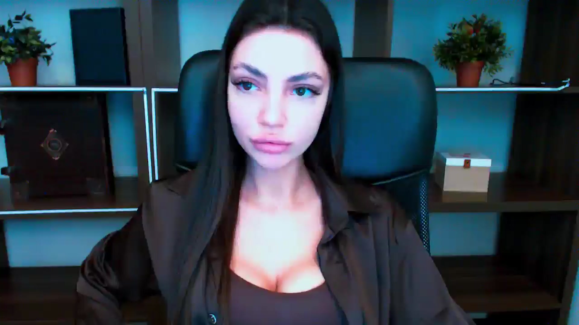 Gallery image thumbnail from Lexi_Jos's myfreecams stream on, 05/16/2025, 15:11 image 18 of 20