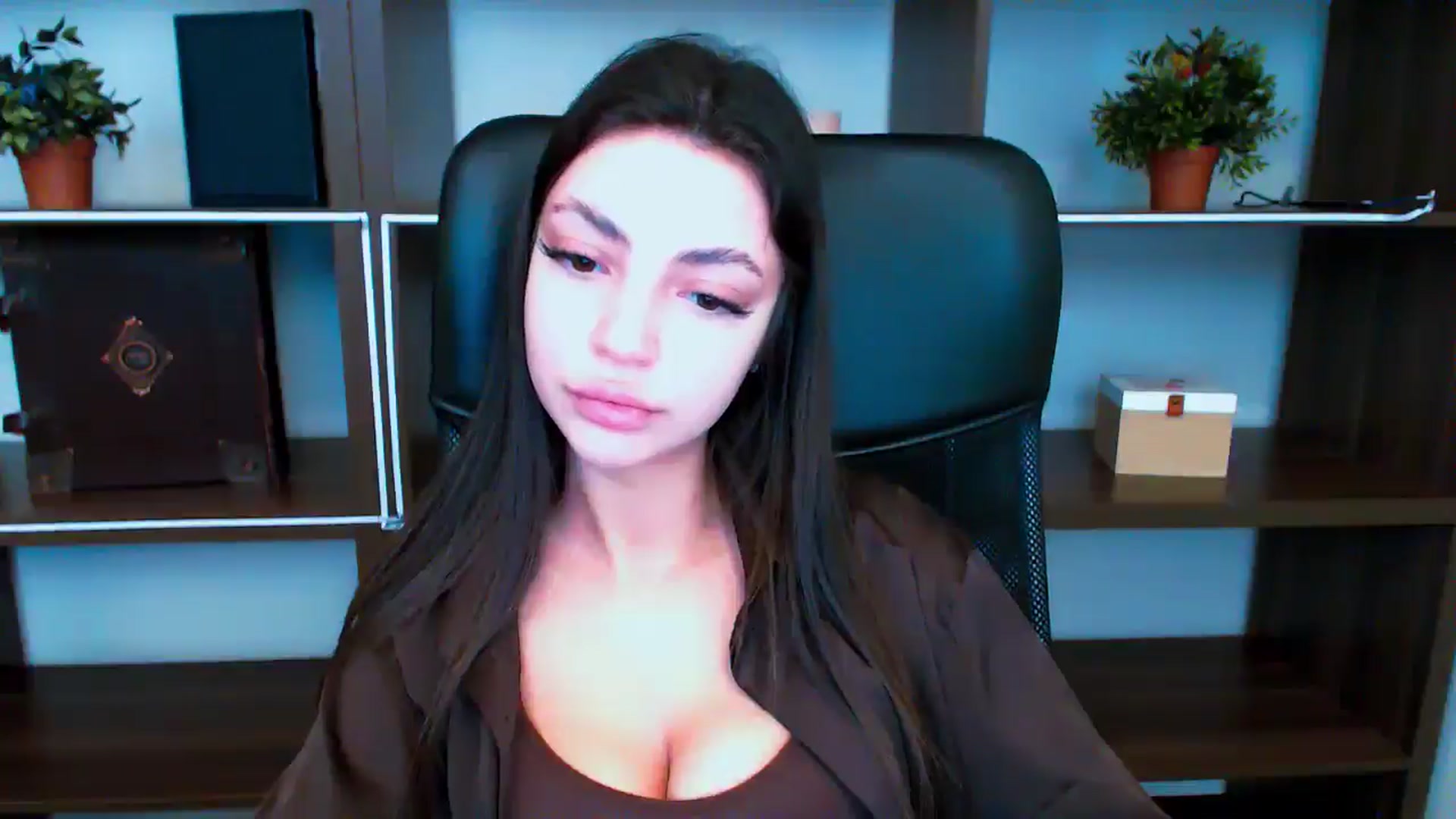 Gallery image thumbnail from Lexi_Jos's myfreecams stream on, 05/16/2025, 15:11 image 10 of 20