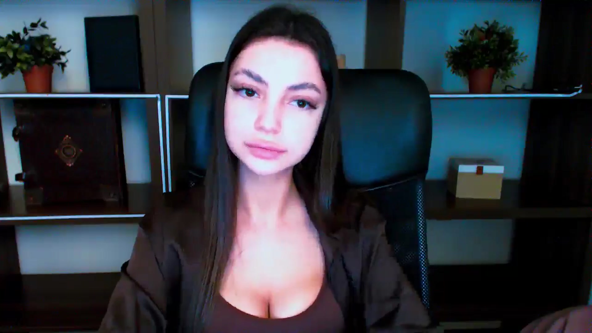Gallery image thumbnail from Lexi_Jos's myfreecams stream on, 05/16/2025, 17:50 image 3 of 20