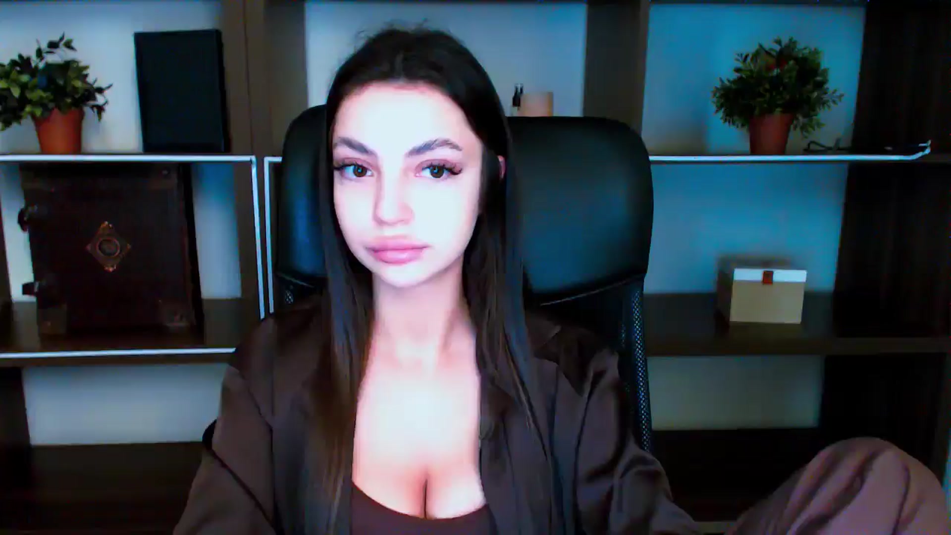 Gallery image thumbnail from Lexi_Jos's myfreecams stream on, 05/16/2025, 18:47 image 1 of 20
