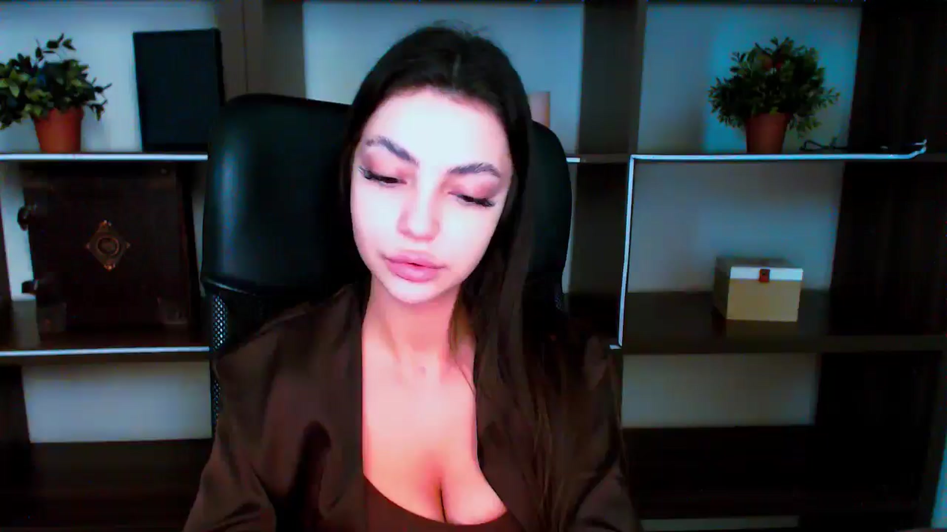 Gallery image thumbnail from Lexi_Jos's myfreecams stream on, 05/16/2025, 18:47 image 5 of 20
