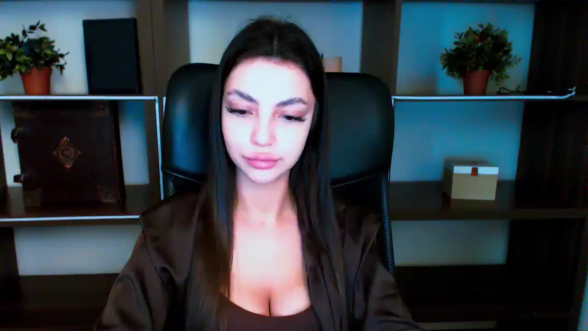 Gallery image thumbnail from Lexi_Jos's myfreecams stream on, 05/16/2025, 18:47 image 2 of 20