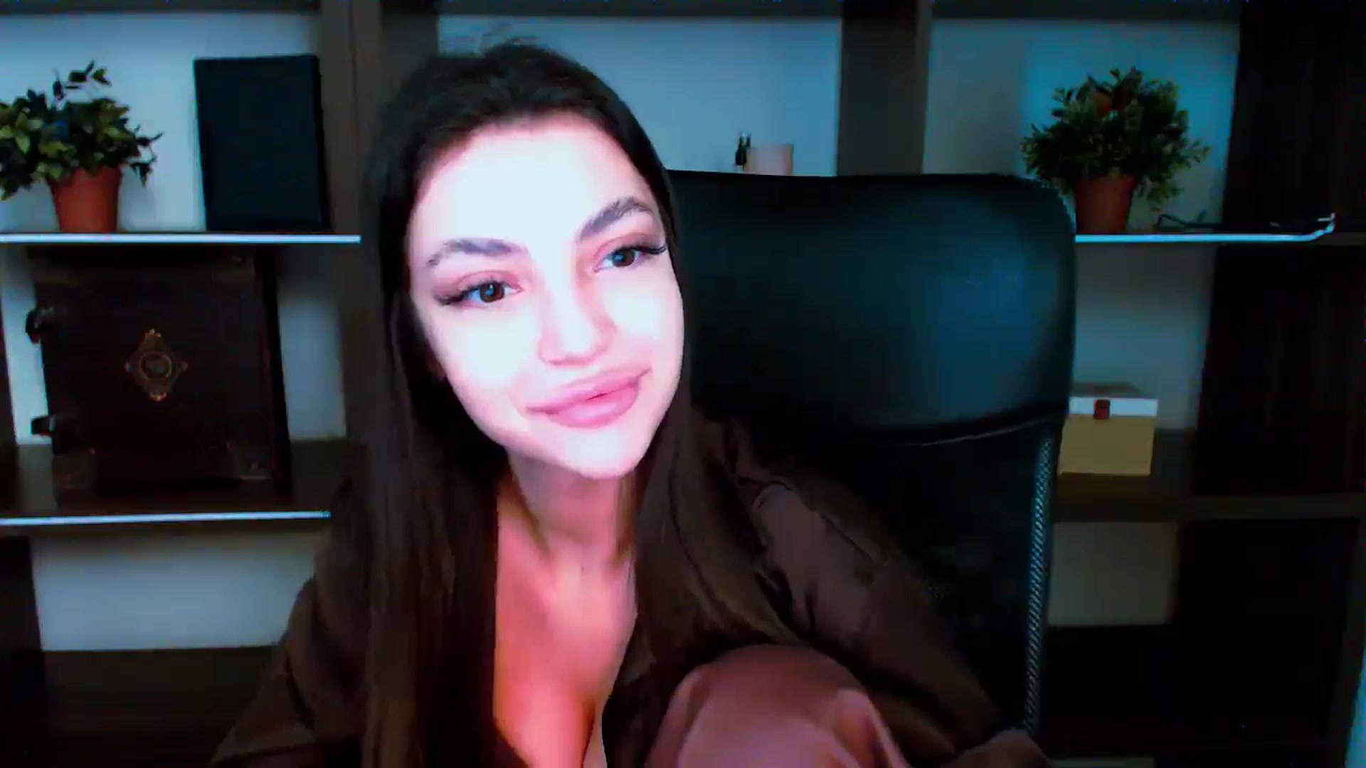 Gallery image thumbnail from Lexi_Jos's myfreecams stream on, 05/16/2025, 18:47 image 10 of 20
