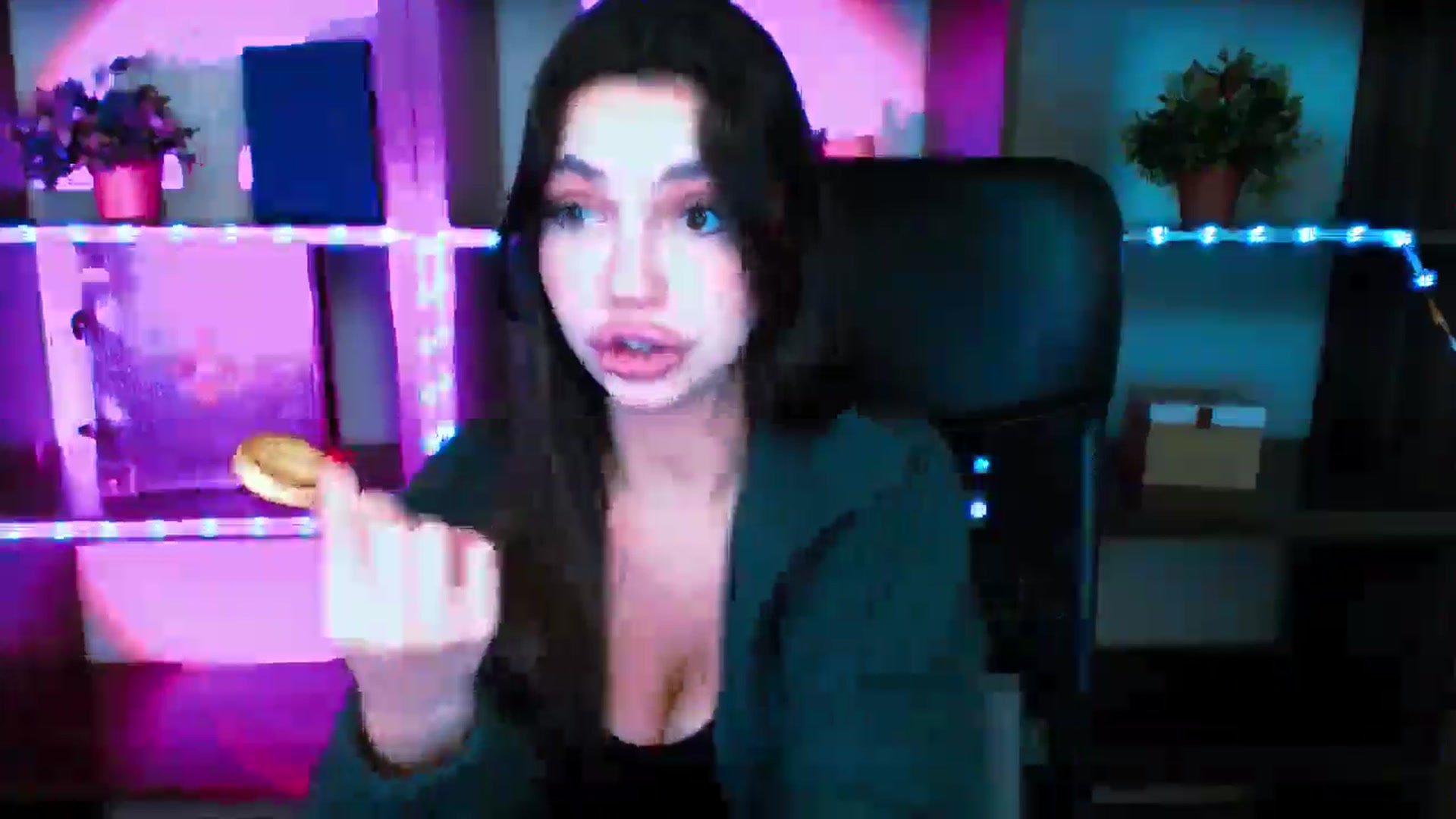 Gallery image thumbnail from Lexi_Jos's myfreecams stream on, 05/17/2025, 18:01 image 11 of 20