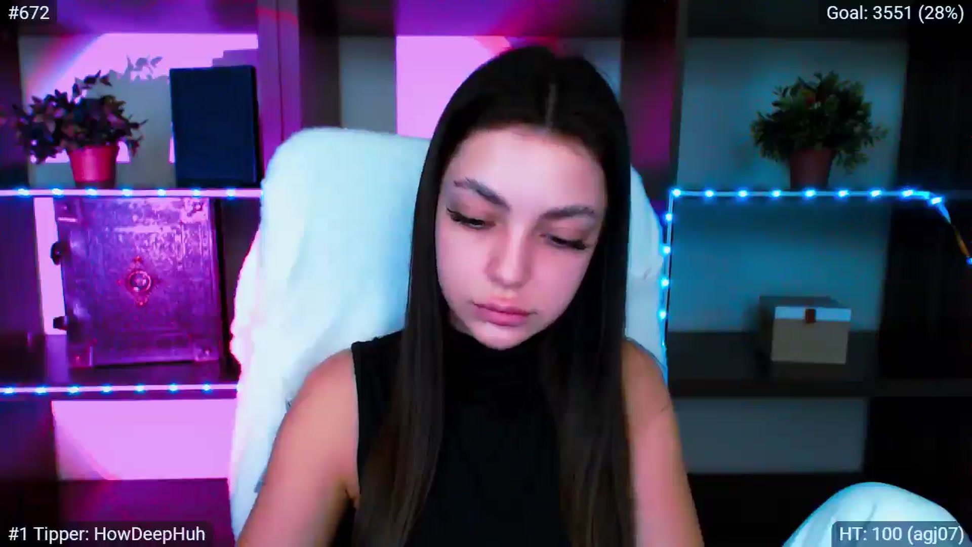 Gallery image thumbnail from Lexi_Jos's myfreecams stream on, 05/18/2025, 16:03 image 12 of 20