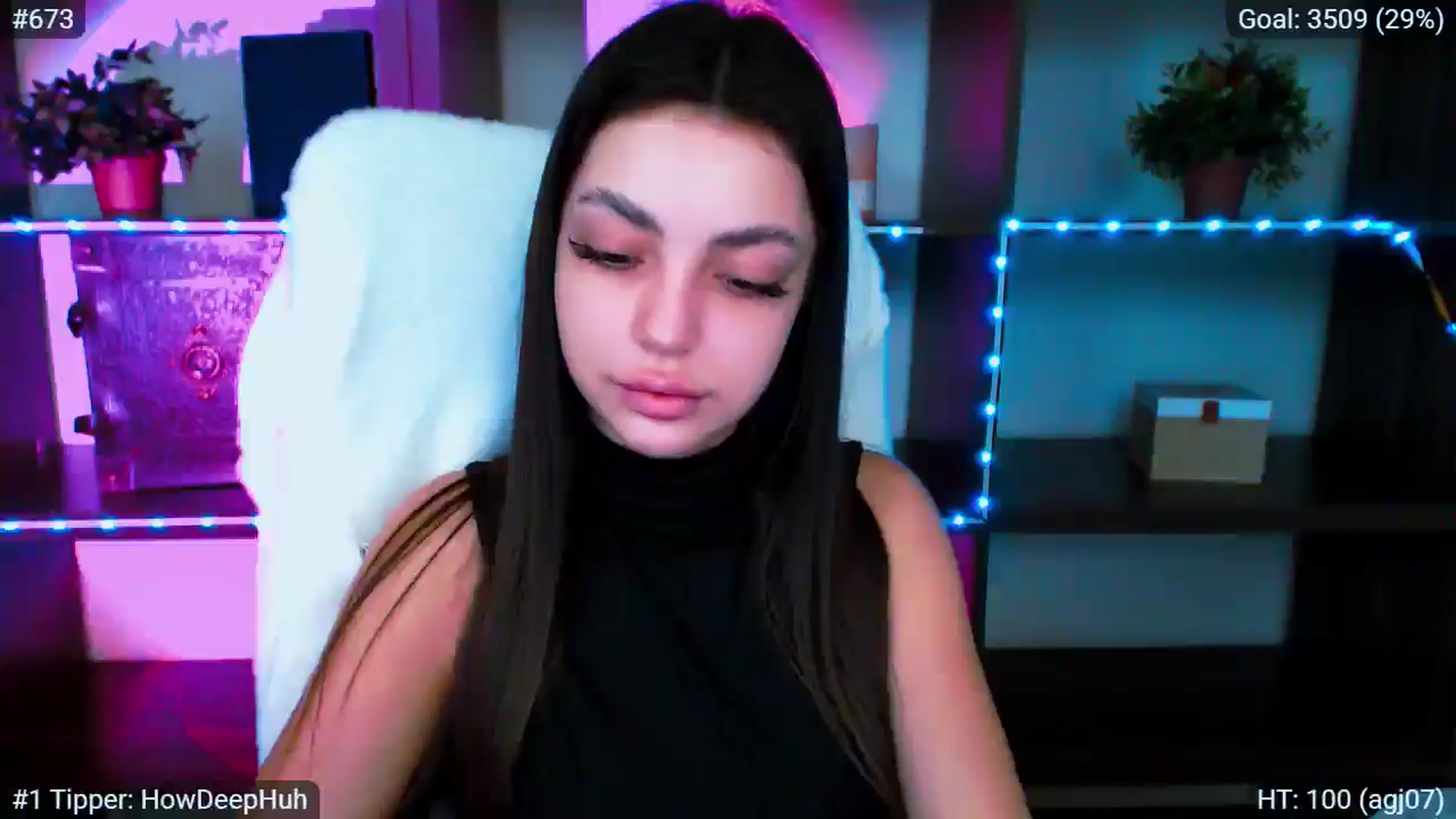 Gallery image thumbnail from Lexi_Jos's myfreecams stream on, 05/18/2025, 16:03 image 16 of 20