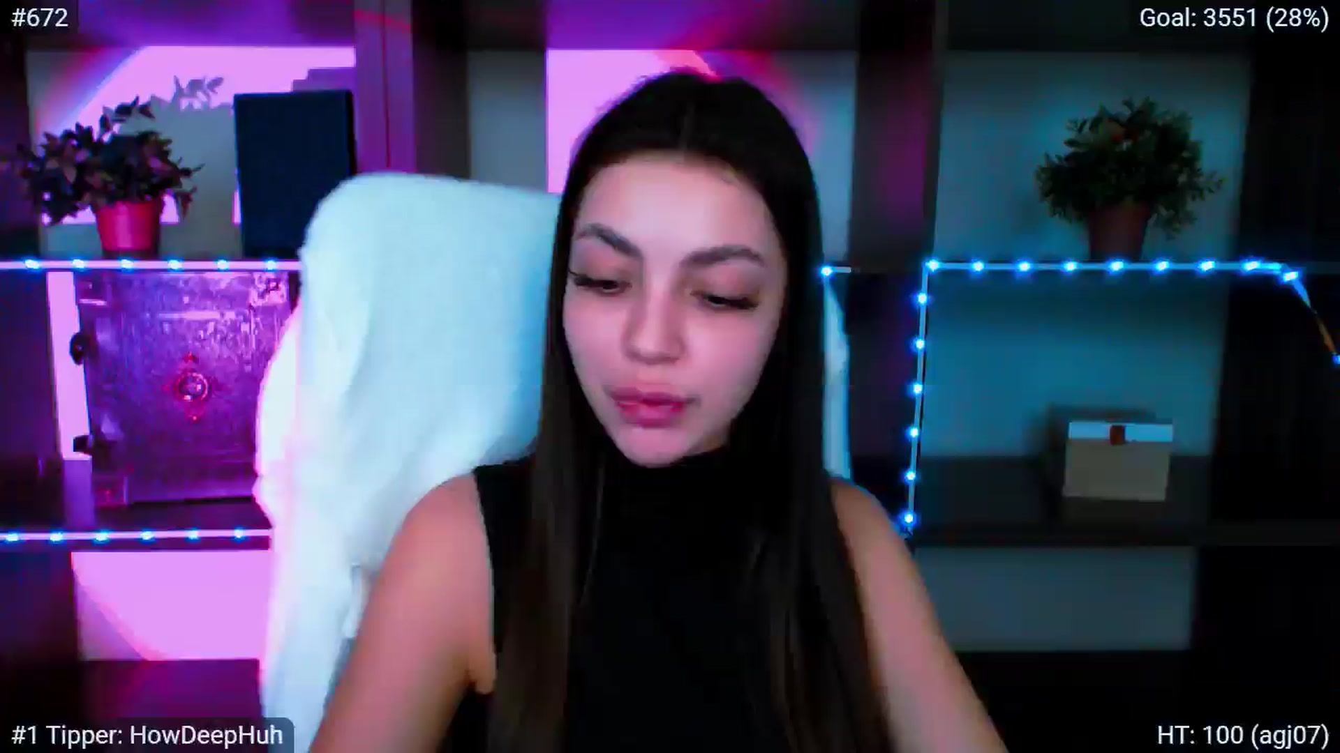 Gallery image thumbnail from Lexi_Jos's myfreecams stream on, 05/18/2025, 16:03 image 13 of 20