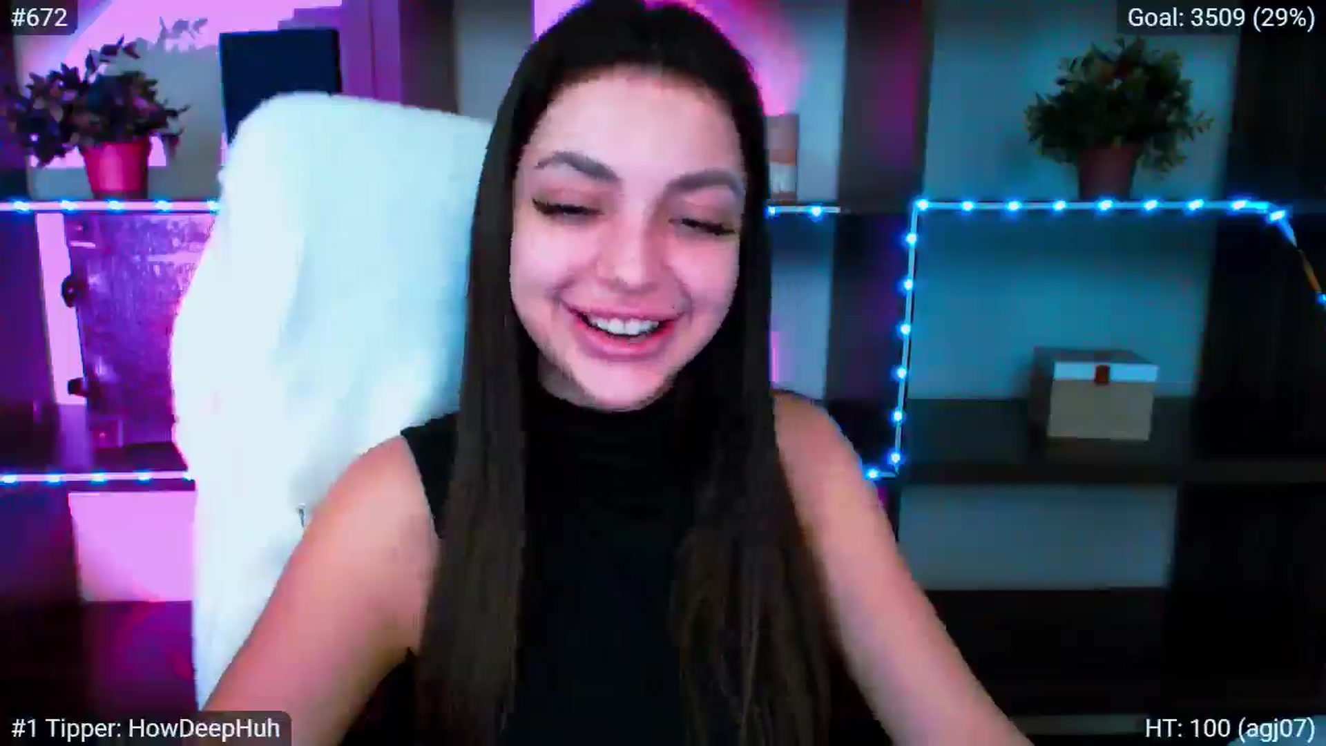 Gallery image thumbnail from Lexi_Jos's myfreecams stream on, 05/18/2025, 16:03 image 15 of 20