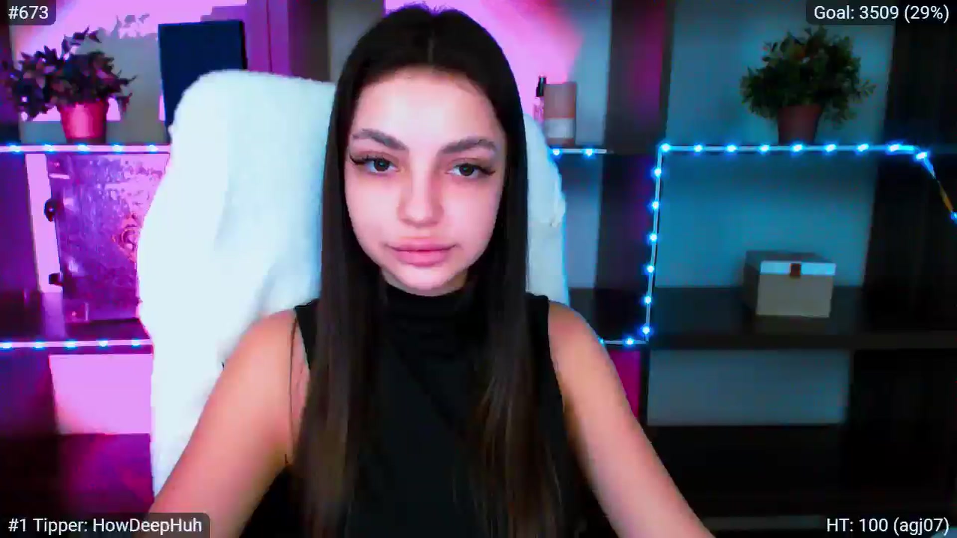 Gallery image thumbnail from Lexi_Jos's myfreecams stream on, 05/18/2025, 16:03 image 18 of 20