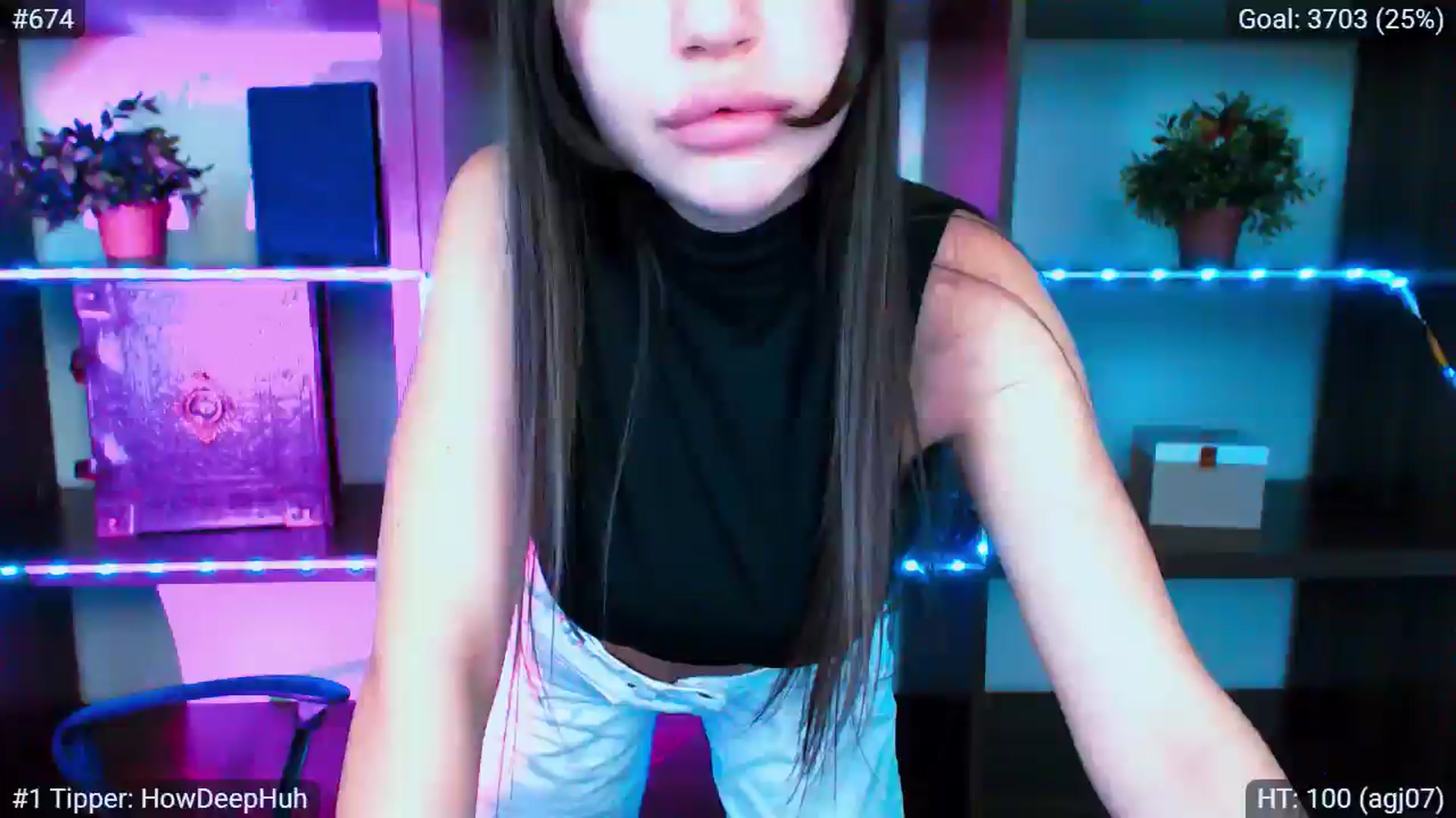 Gallery image thumbnail from Lexi_Jos's myfreecams stream on, 05/18/2025, 16:03 image 9 of 20