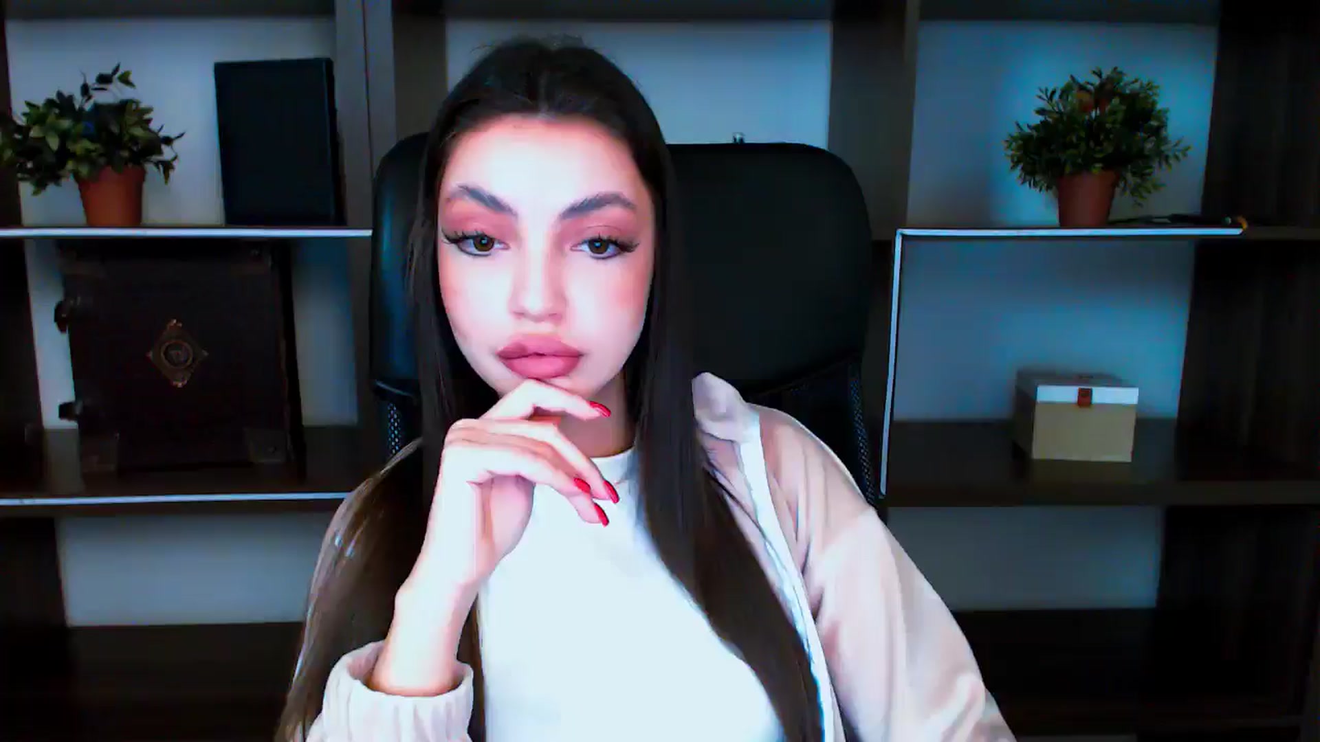 Gallery image thumbnail from Lexi_Jos's myfreecams stream on, 05/19/2025, 15:00 image 1 of 20