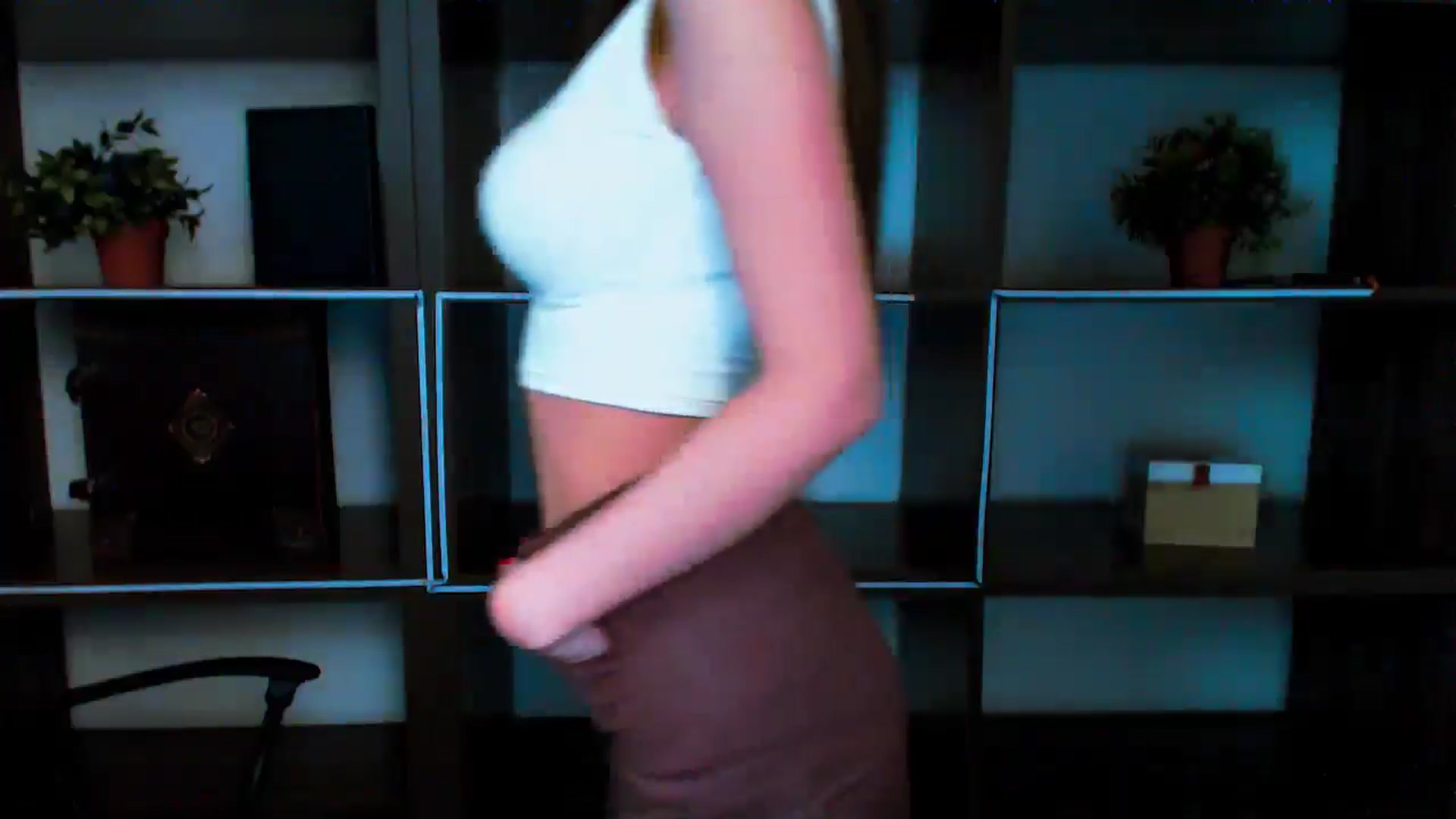 Gallery image thumbnail from Lexi_Jos's myfreecams stream on, 05/19/2025, 18:39 image 9 of 20