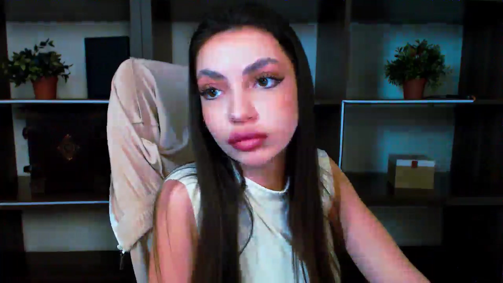 Gallery image thumbnail from Lexi_Jos's myfreecams stream on, 05/19/2025, 18:39 image 8 of 20
