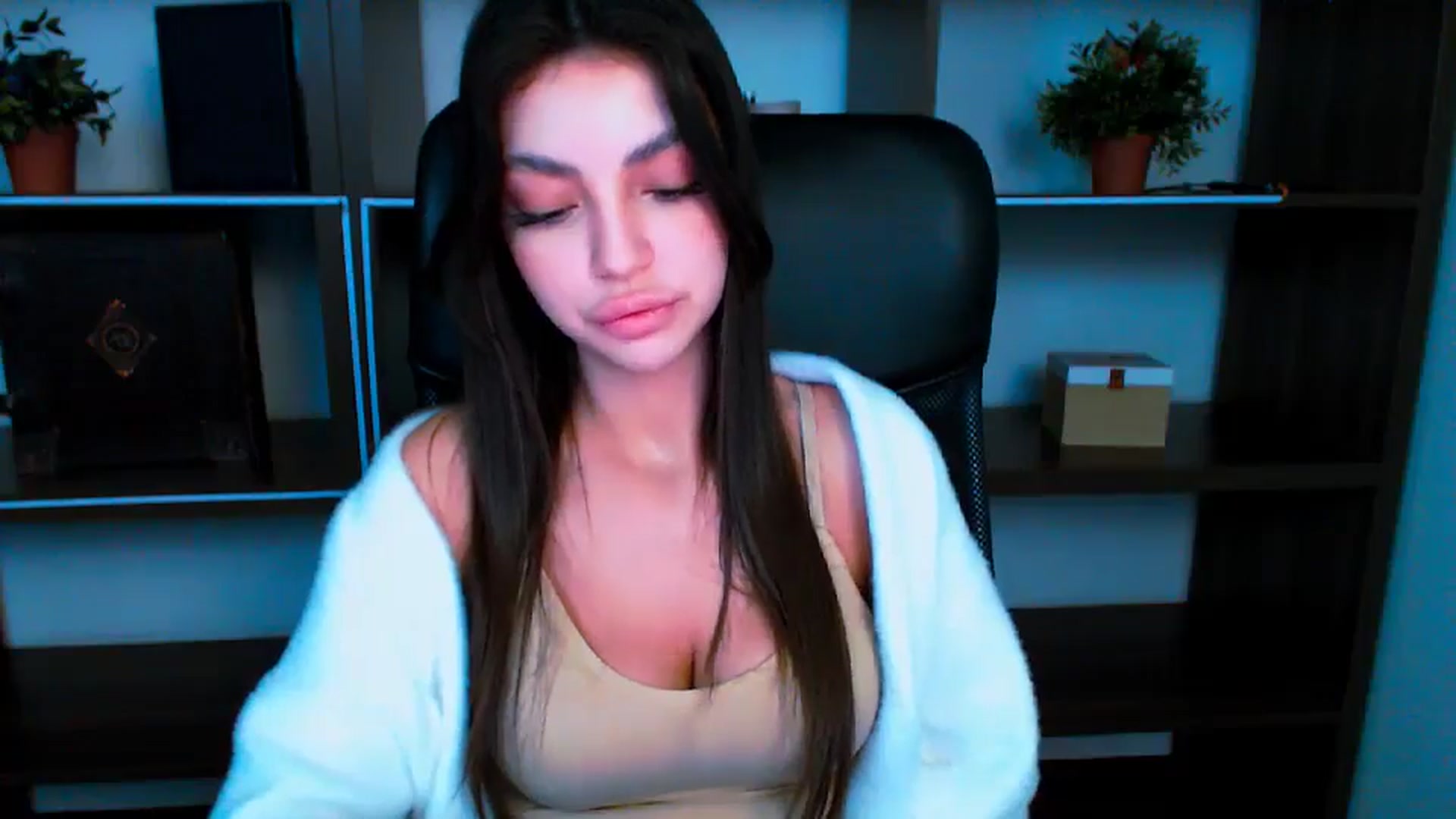 Gallery image thumbnail from Lexi_Jos's myfreecams stream on, 05/20/2025, 14:51 image 19 of 20
