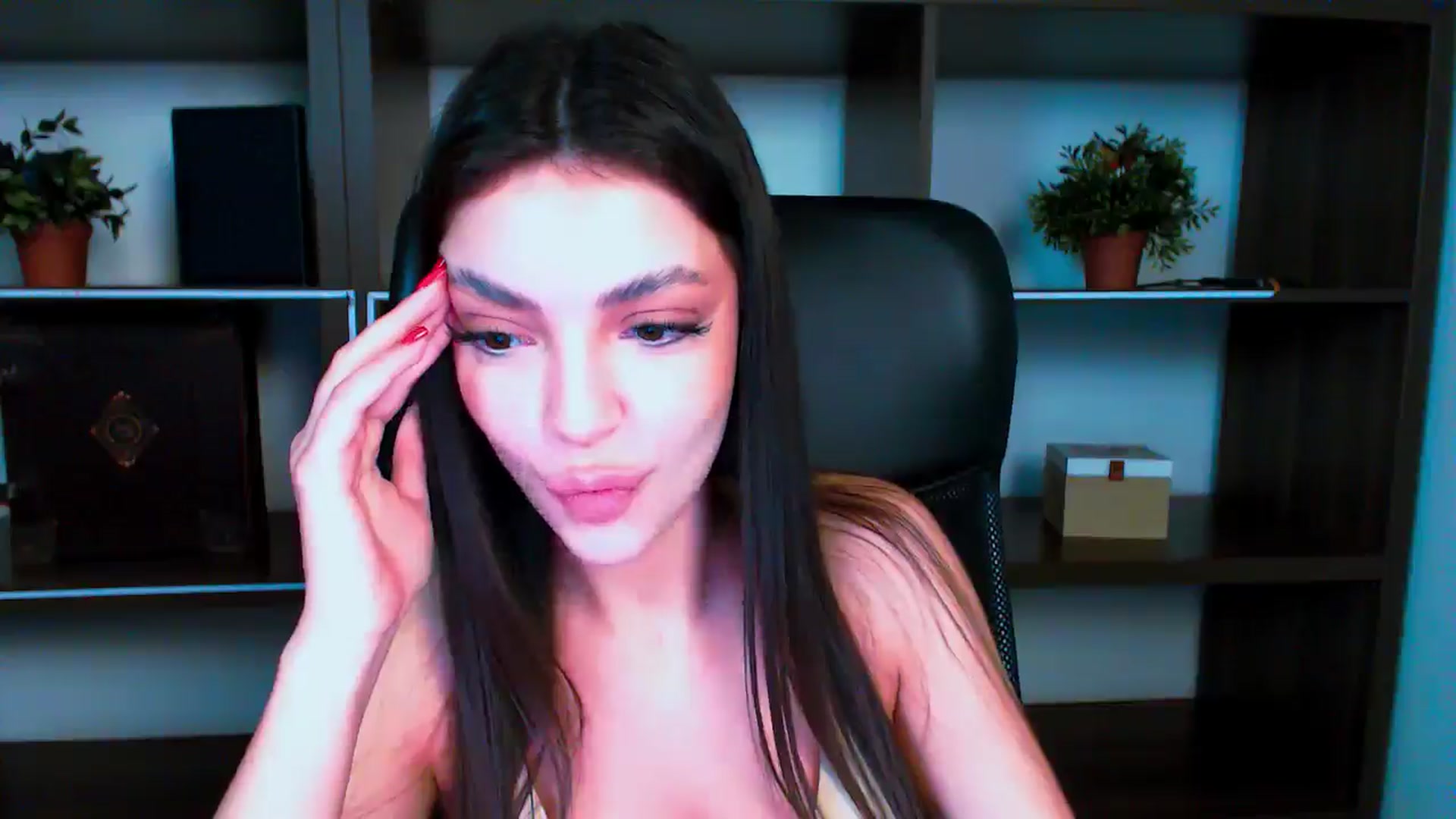 Gallery image thumbnail from Lexi_Jos's myfreecams stream on, 05/20/2025, 17:57 image 14 of 20