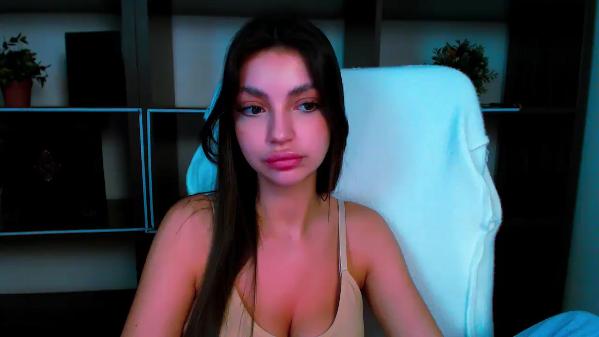 Gallery image thumbnail from Lexi_Jos's myfreecams stream on, 05/20/2025, 19:18 image 16 of 20