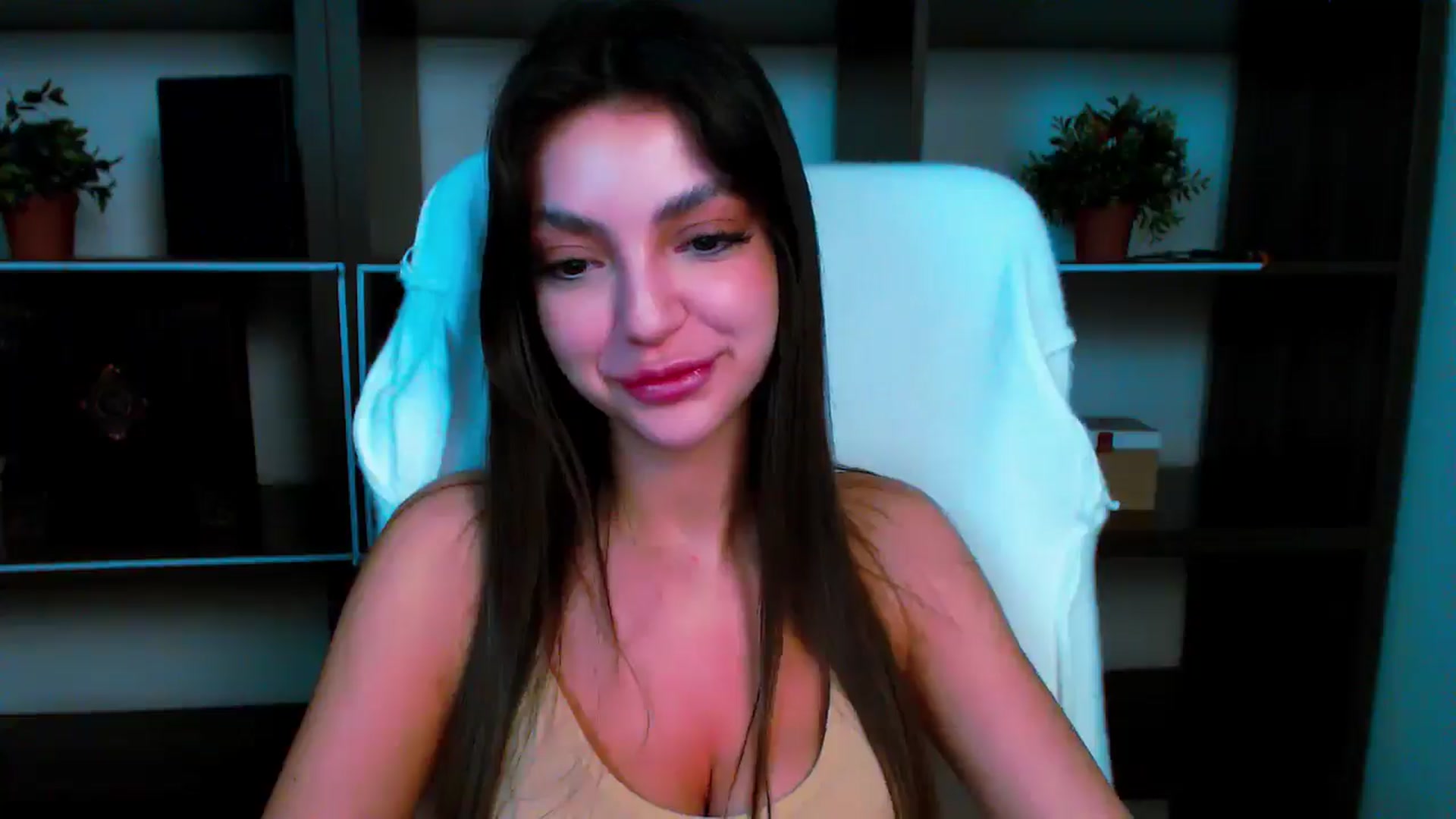 Gallery image thumbnail from Lexi_Jos's myfreecams stream on, 05/20/2025, 19:18 image 4 of 20
