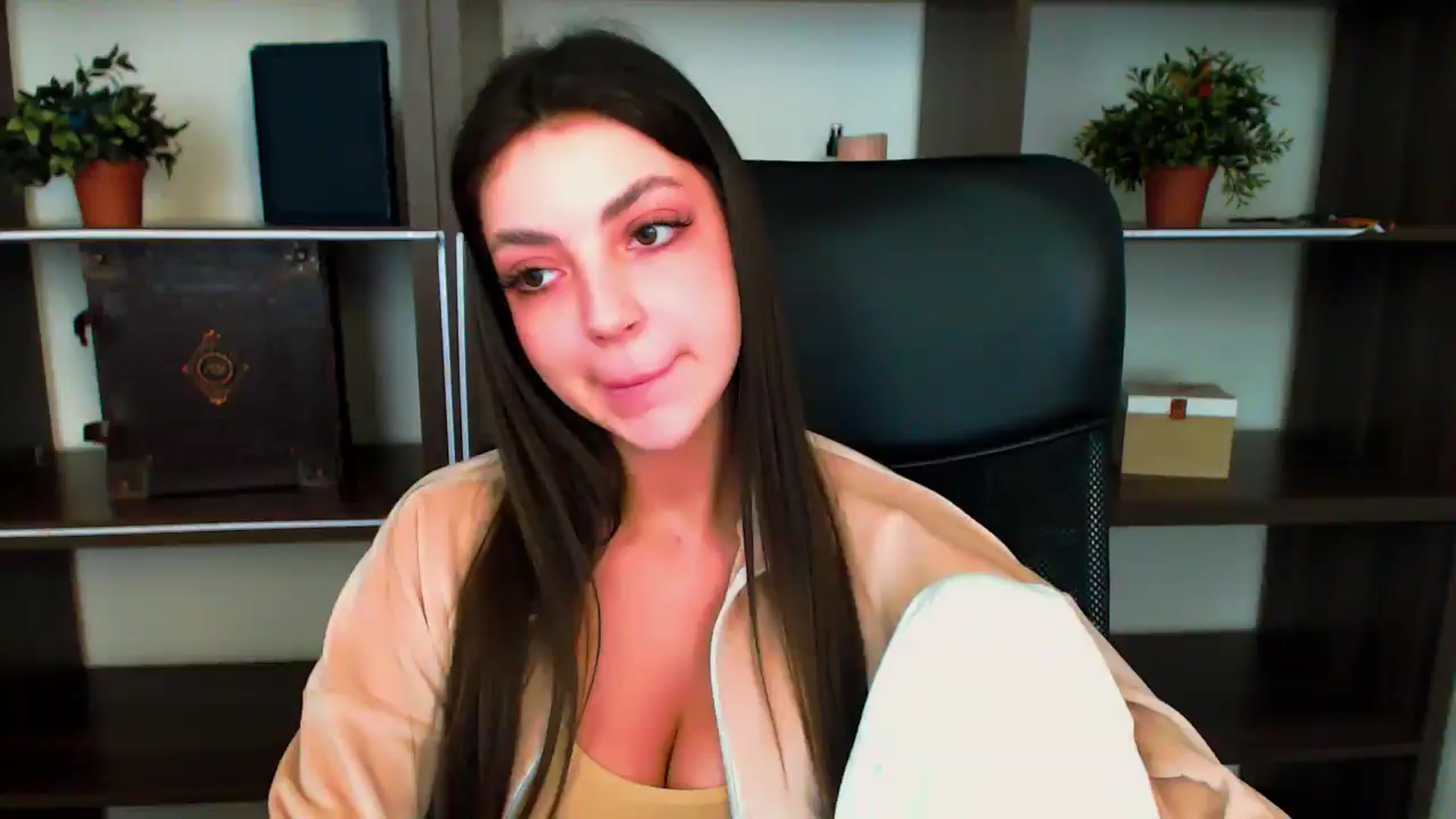 Gallery image thumbnail from Lexi_Jos's myfreecams stream on, 05/24/2025, 15:57 image 7 of 20