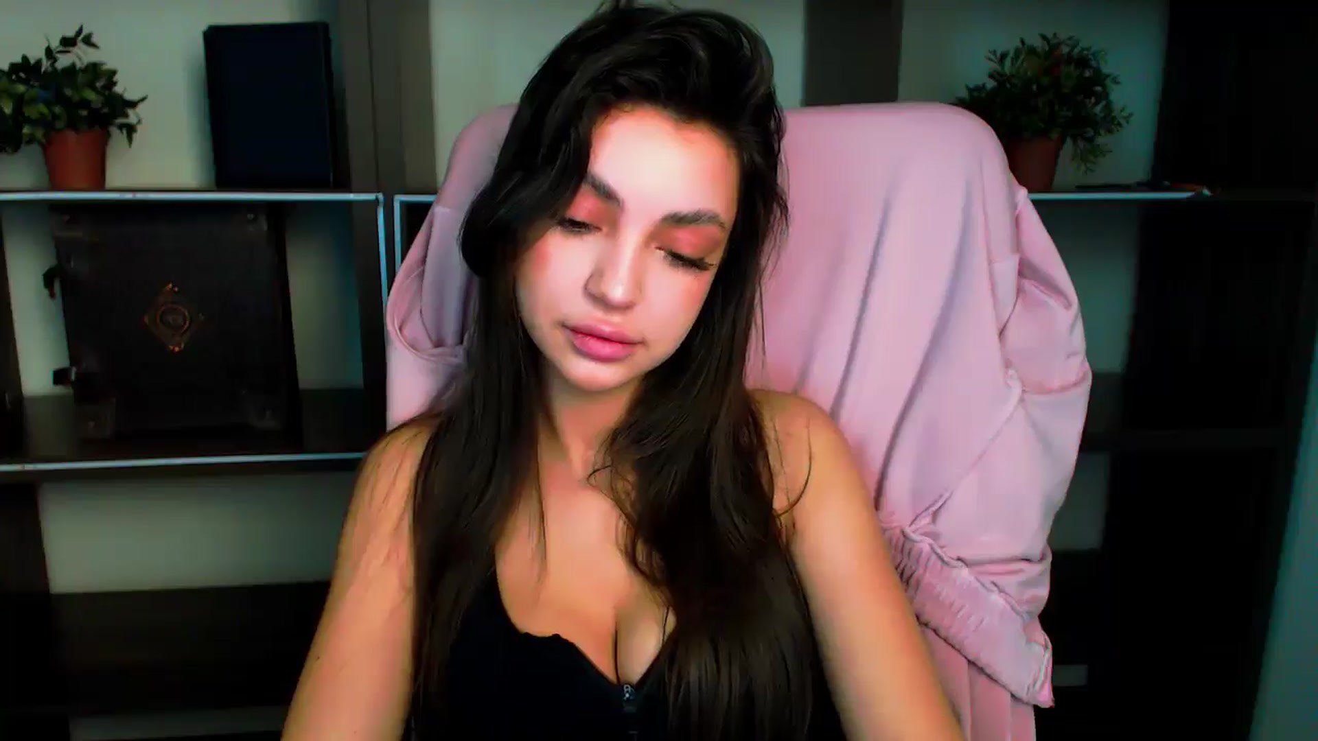 Gallery image thumbnail from Lexi_Jos's myfreecams stream on, 05/26/2025, 14:00 image 3 of 20