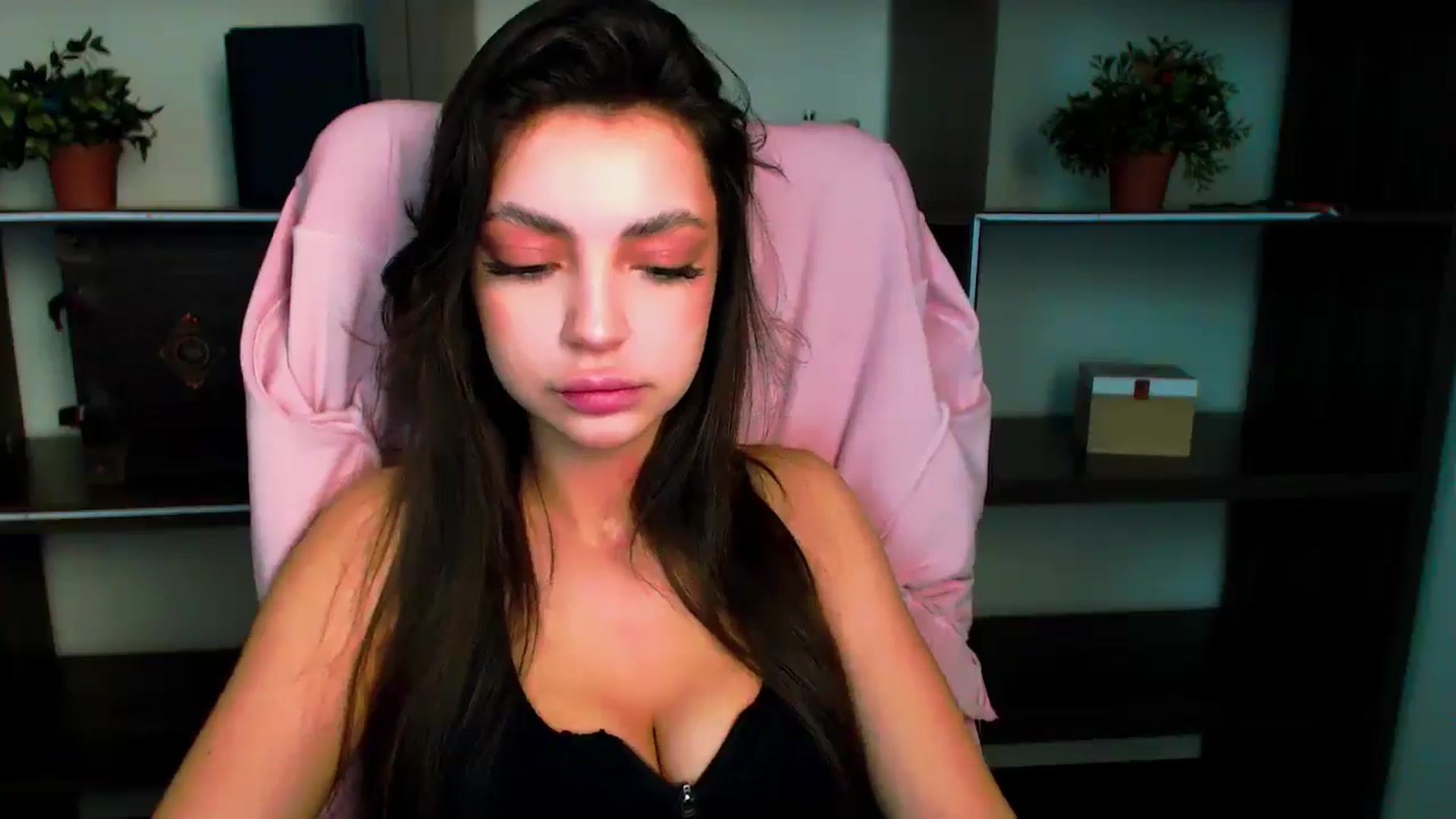 Gallery image thumbnail from Lexi_Jos's myfreecams stream on, 05/26/2025, 14:00 image 14 of 20