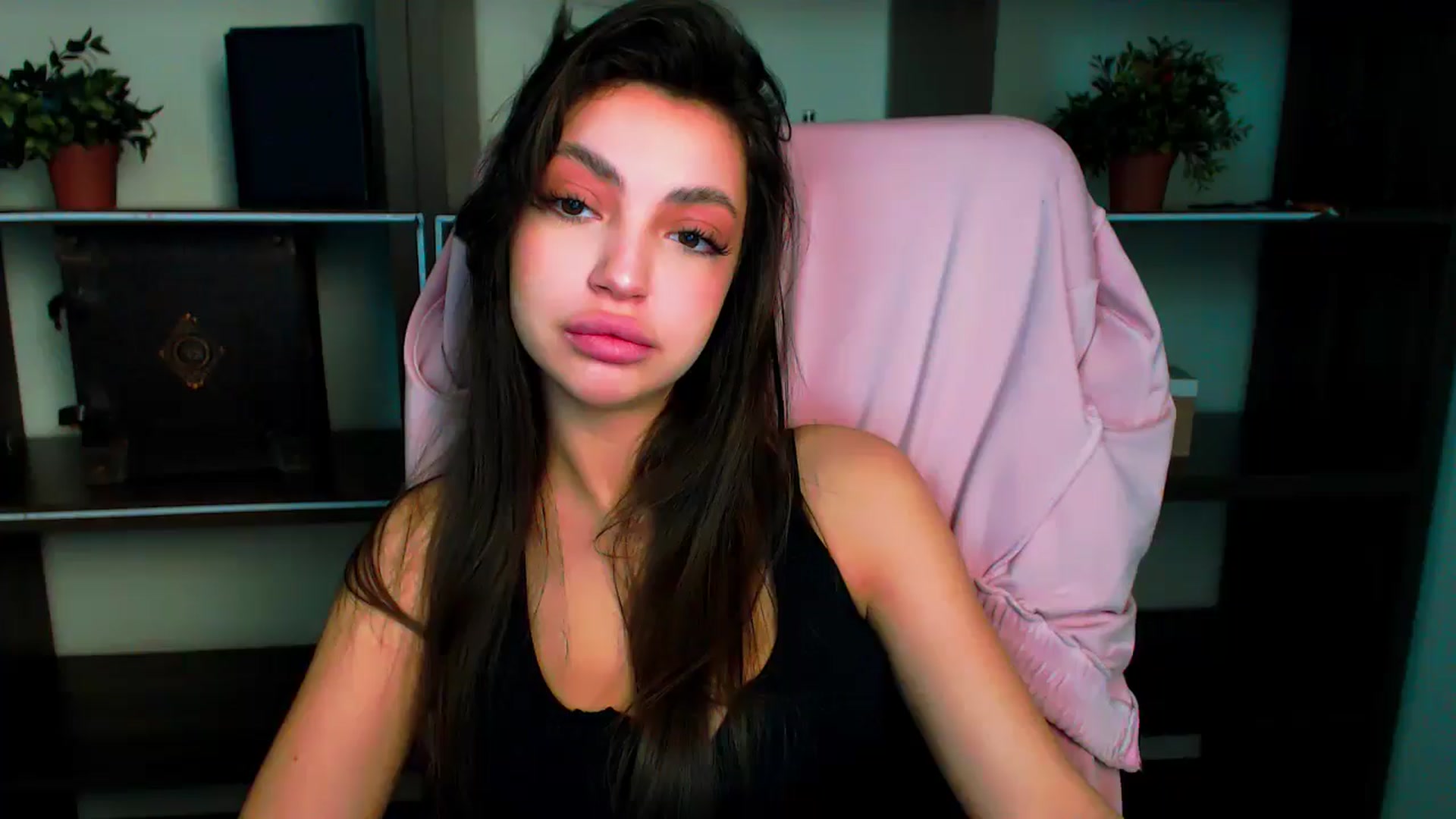 Gallery image thumbnail from Lexi_Jos's myfreecams stream on, 05/26/2025, 14:00 image 6 of 20