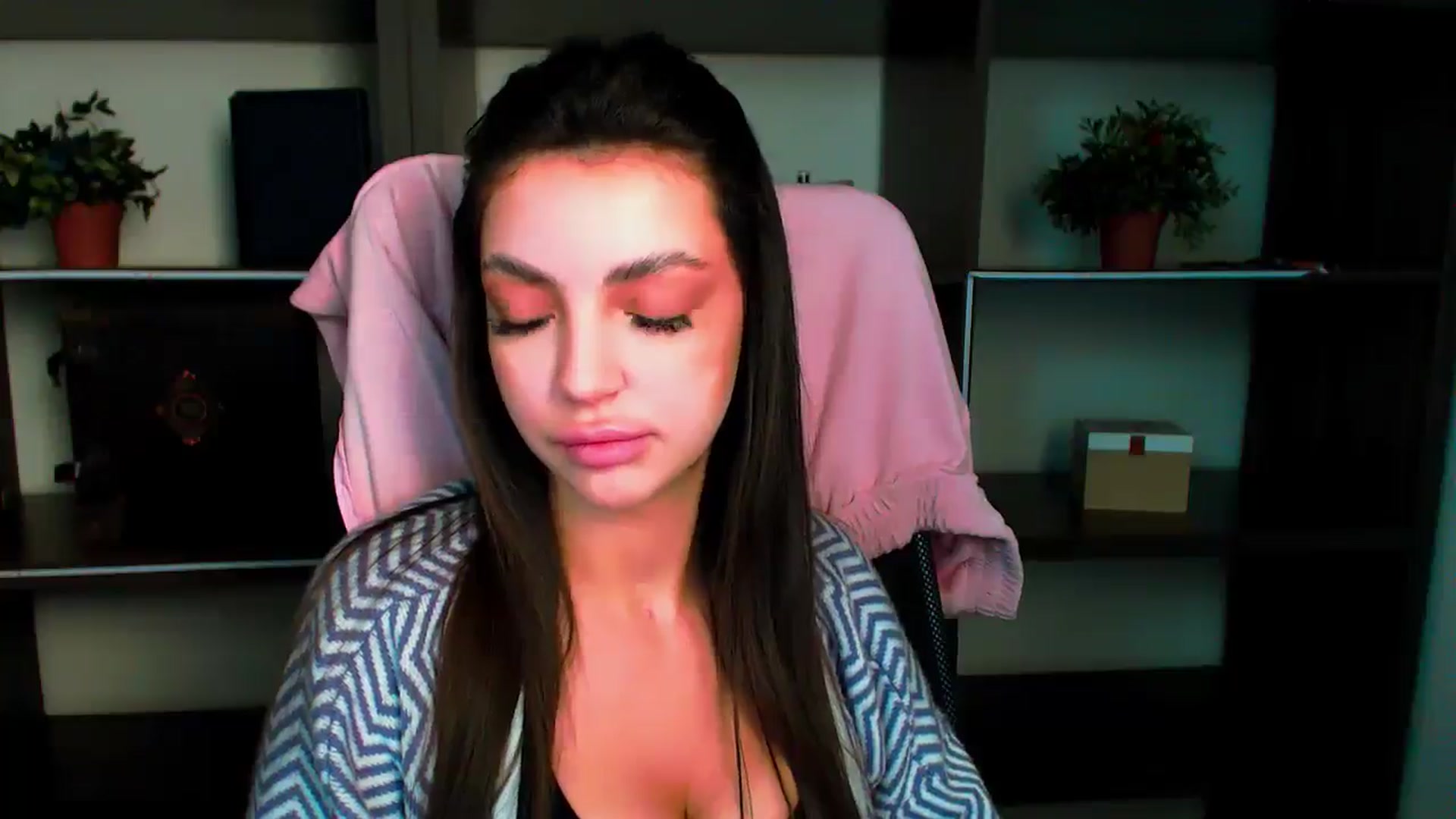 Gallery image thumbnail from Lexi_Jos's myfreecams stream on, 05/26/2025, 16:21 image 19 of 20