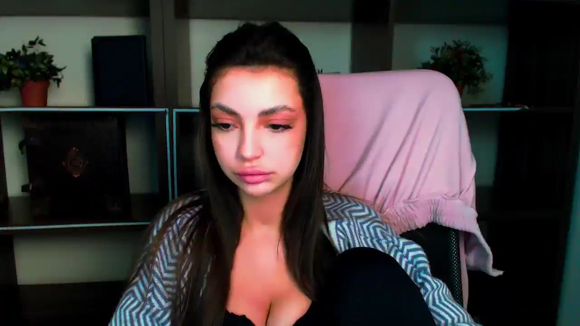 Gallery image thumbnail from Lexi_Jos's myfreecams stream on, 05/26/2025, 16:21 image 14 of 20