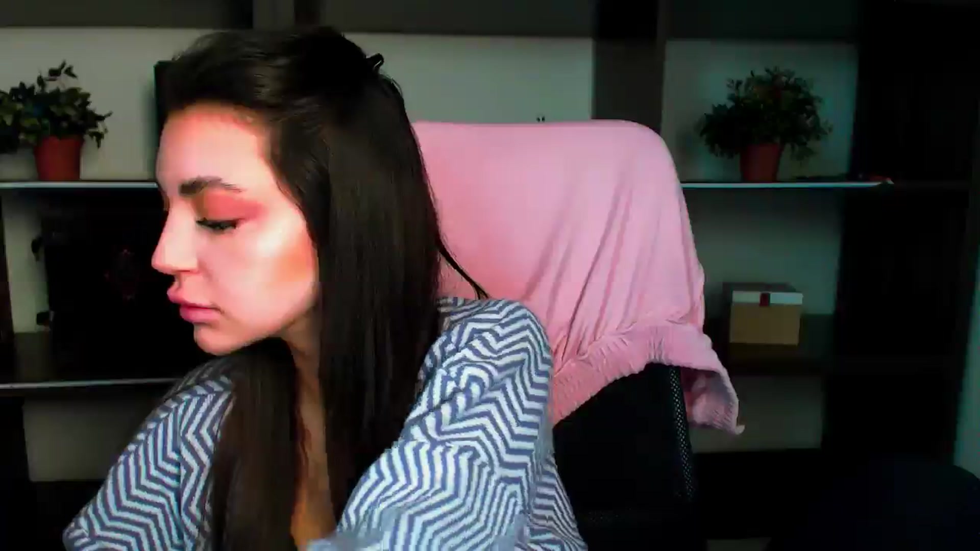 Gallery image thumbnail from Lexi_Jos's myfreecams stream on, 05/26/2025, 16:21 image 9 of 20