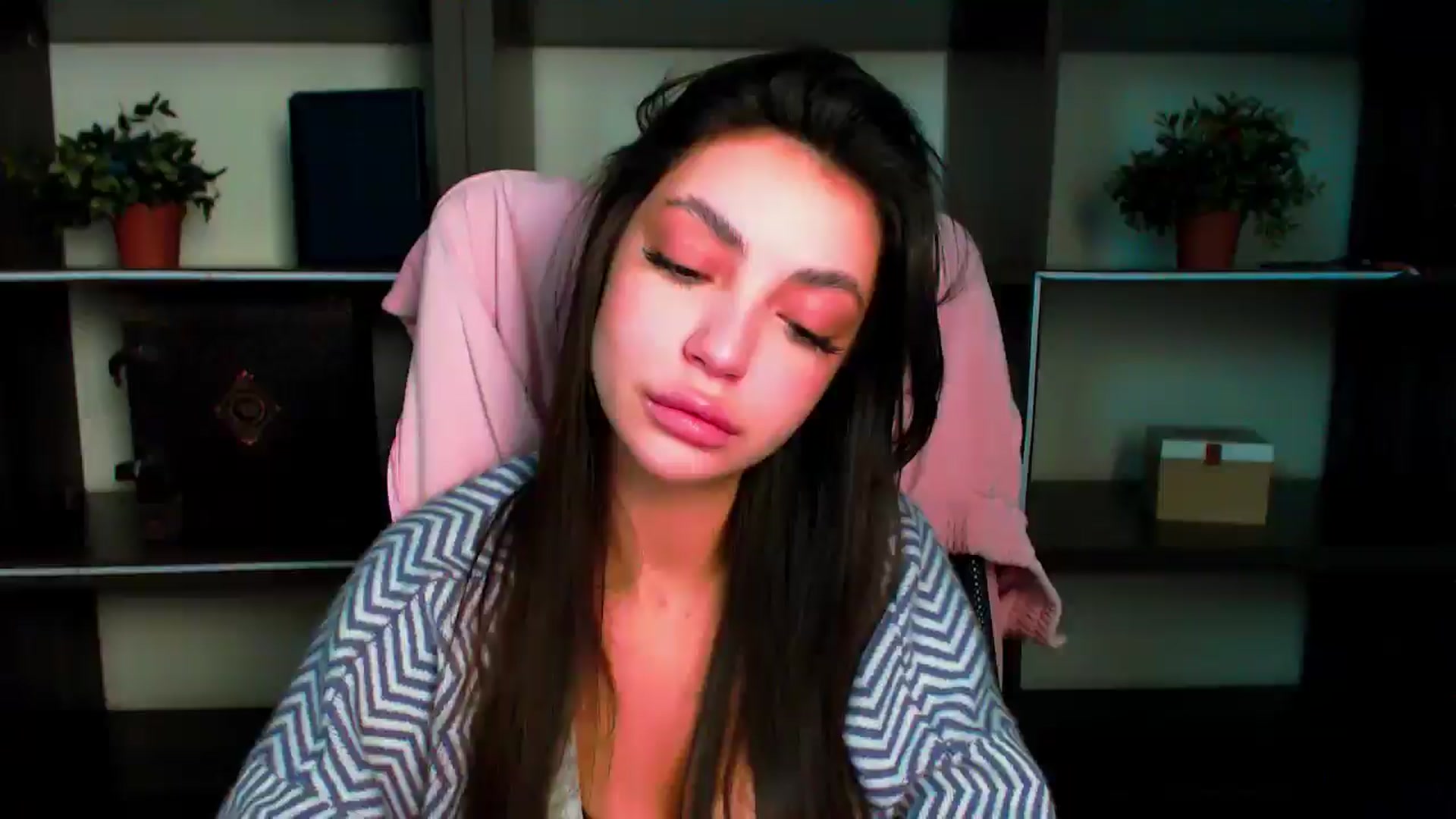 Gallery image thumbnail from Lexi_Jos's myfreecams stream on, 05/26/2025, 18:57 image 15 of 20