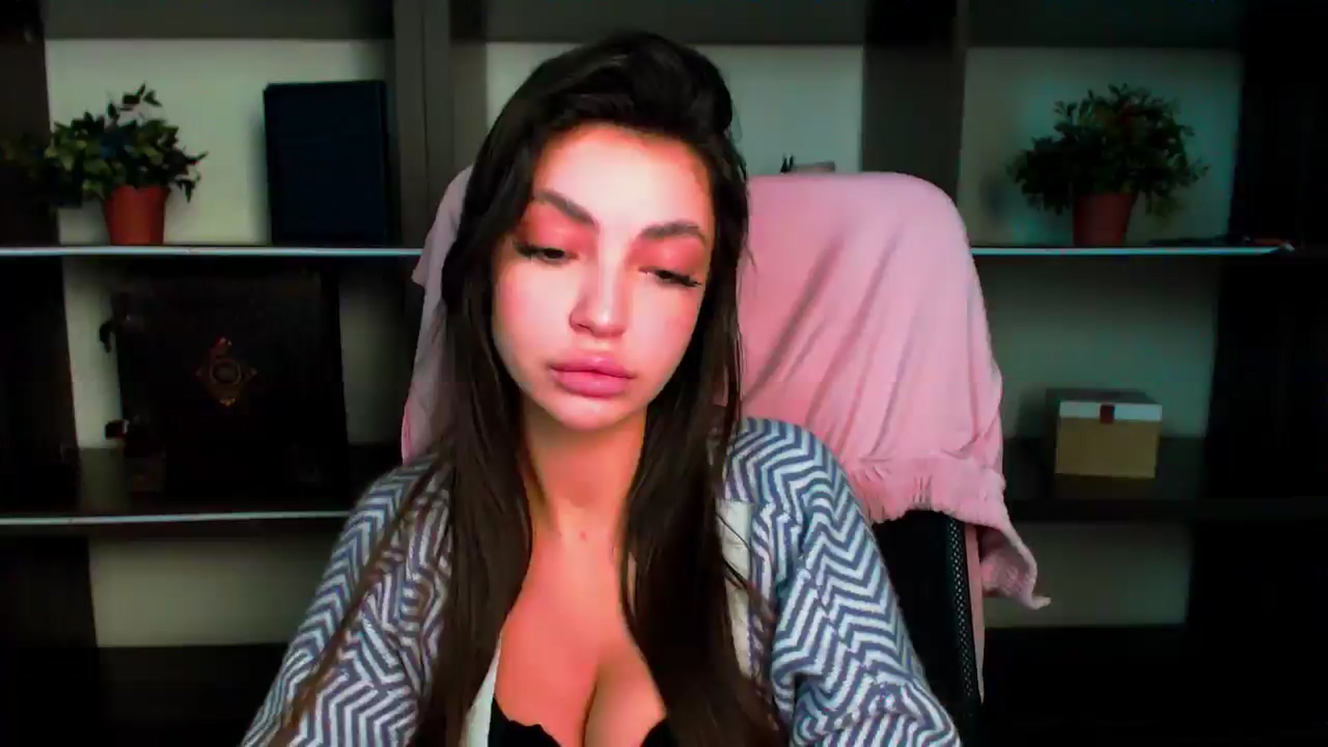 Gallery image thumbnail from Lexi_Jos's myfreecams stream on, 05/26/2025, 18:57 image 20 of 20